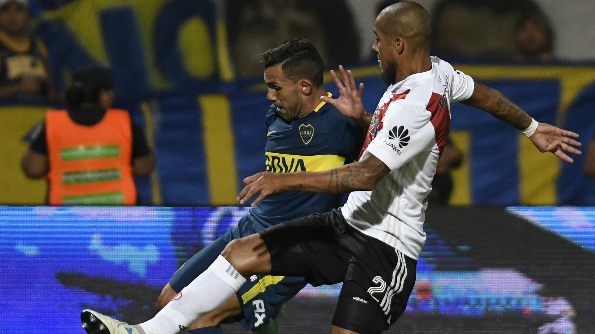 Tevez Maidana Boca Juniors River Plate Supercopa Argentina 14032018