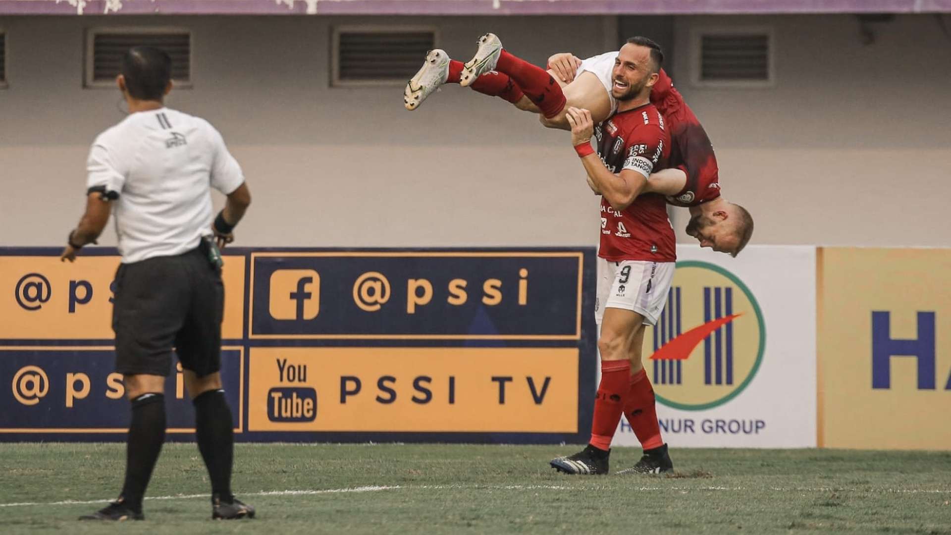 Ilija Spasojevic - Melvin Platje - Bali Unite