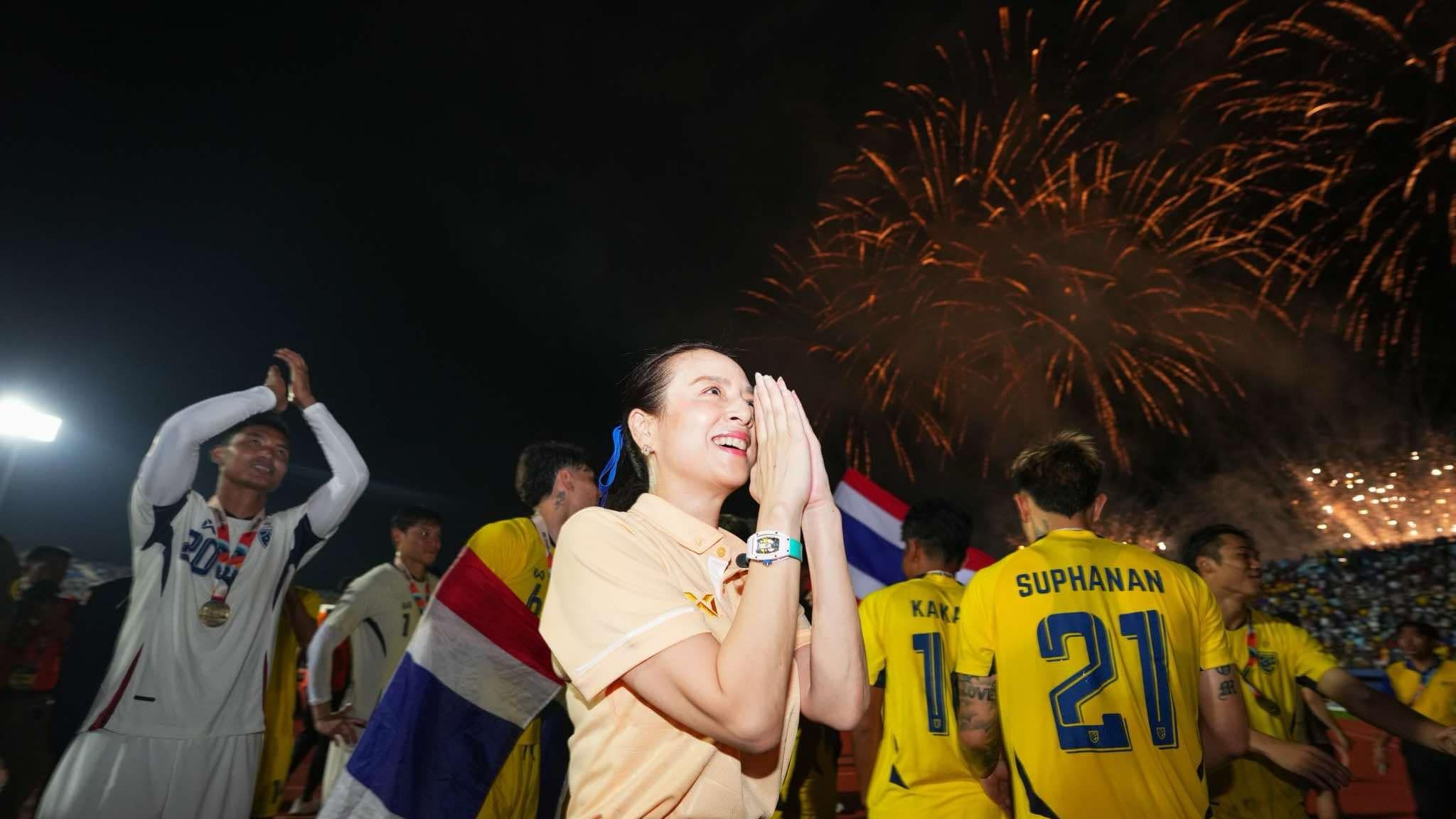 นวลพรรณ ล่ำซำ