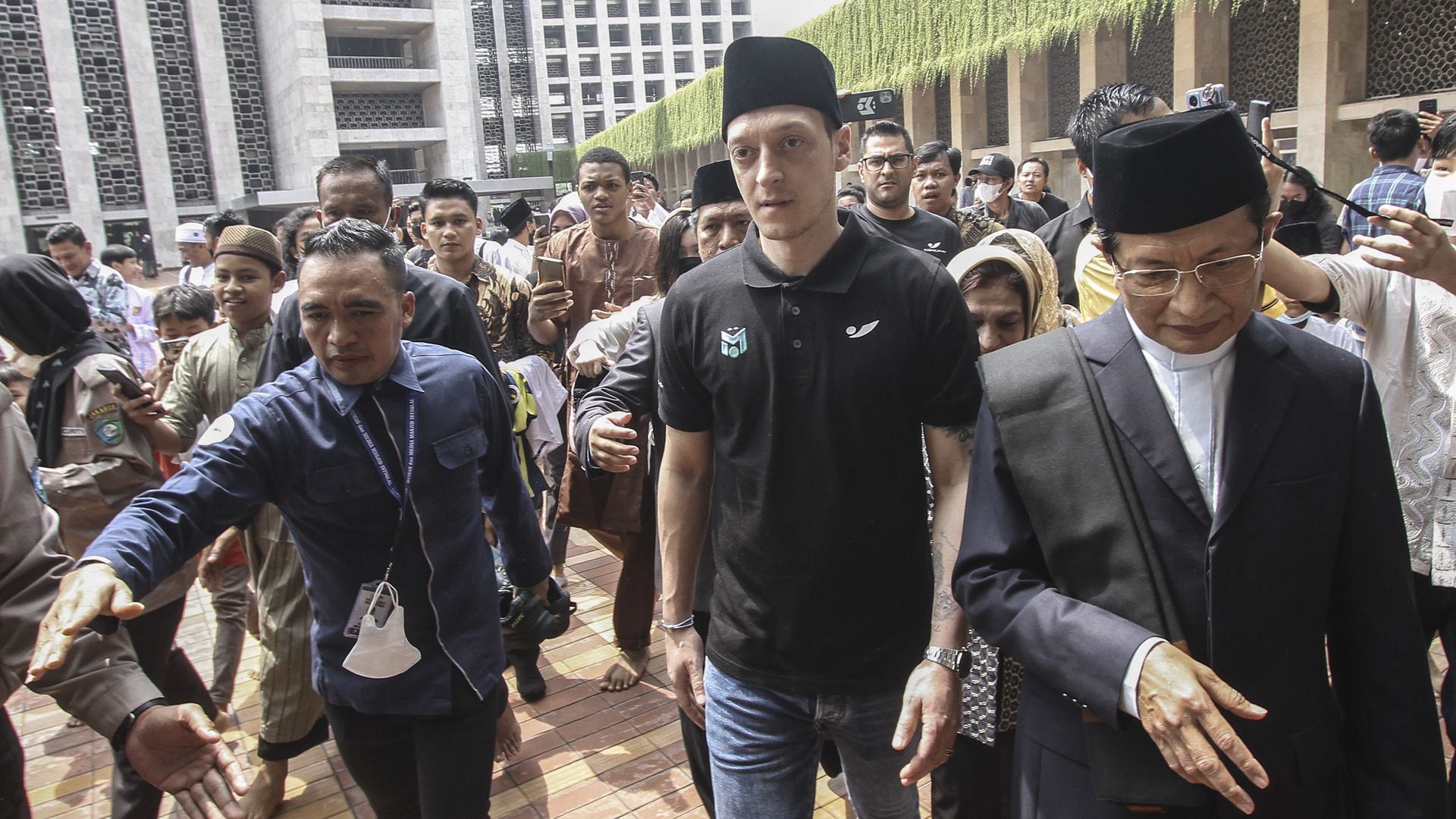 Mesut Ozil, Jakarta
