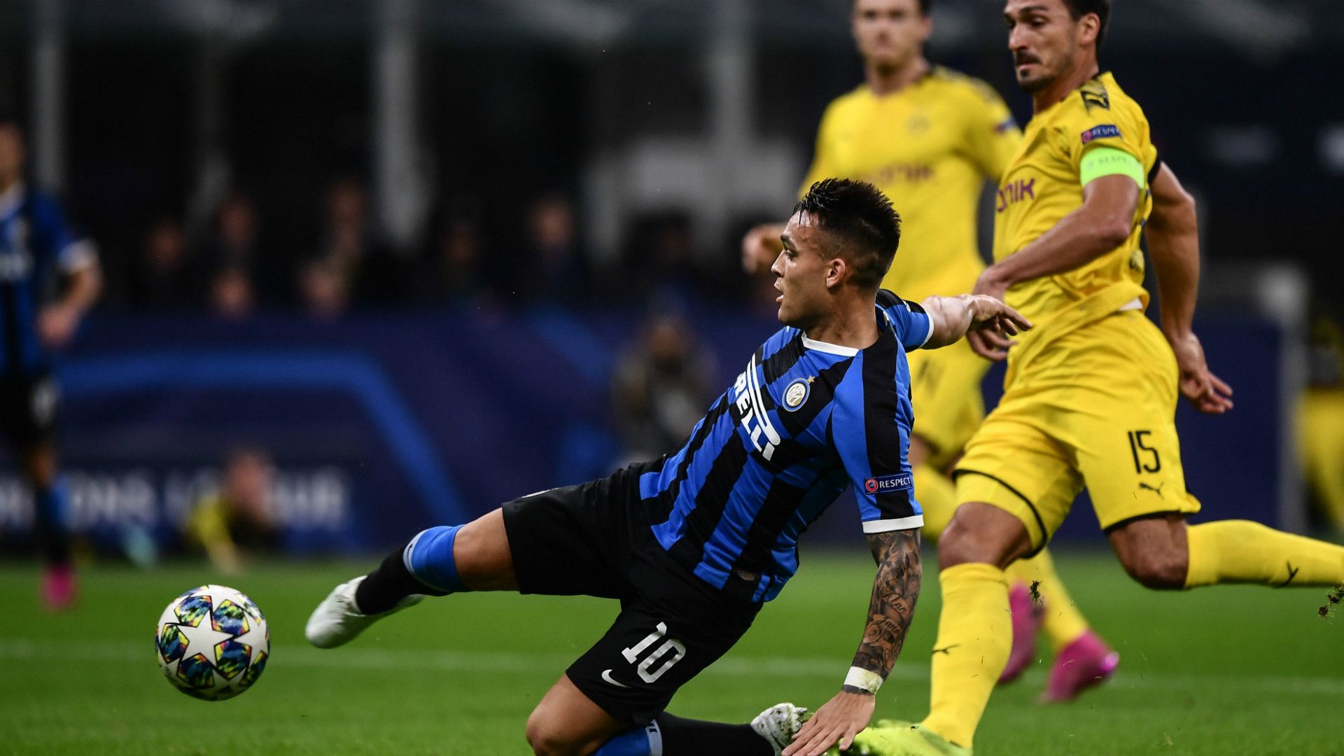 LAUTARO MARTINEZ INTER CHAMPIONS LEAGUE 23102019