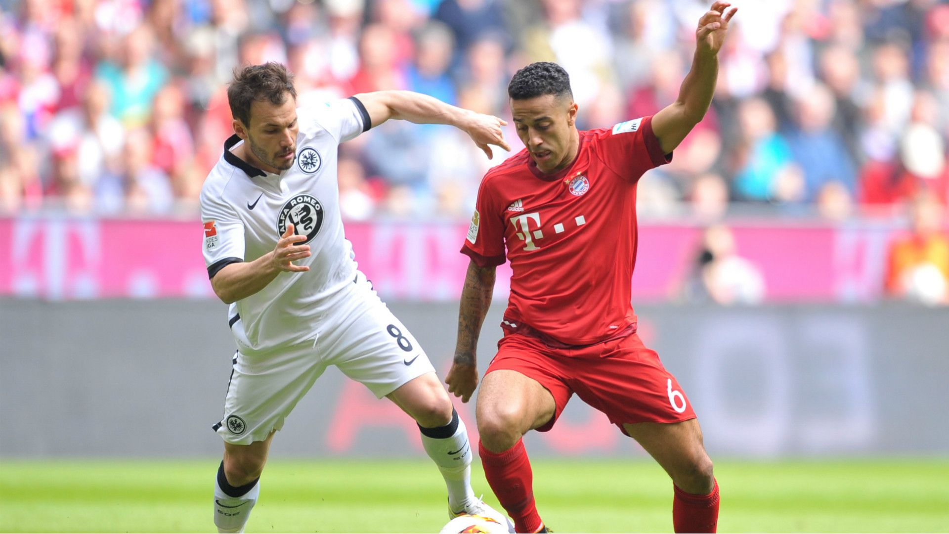 Thiago Szabolcs Huszti FC Bayern Munchen Eintracht Frankfurt Bundesliga 02042016