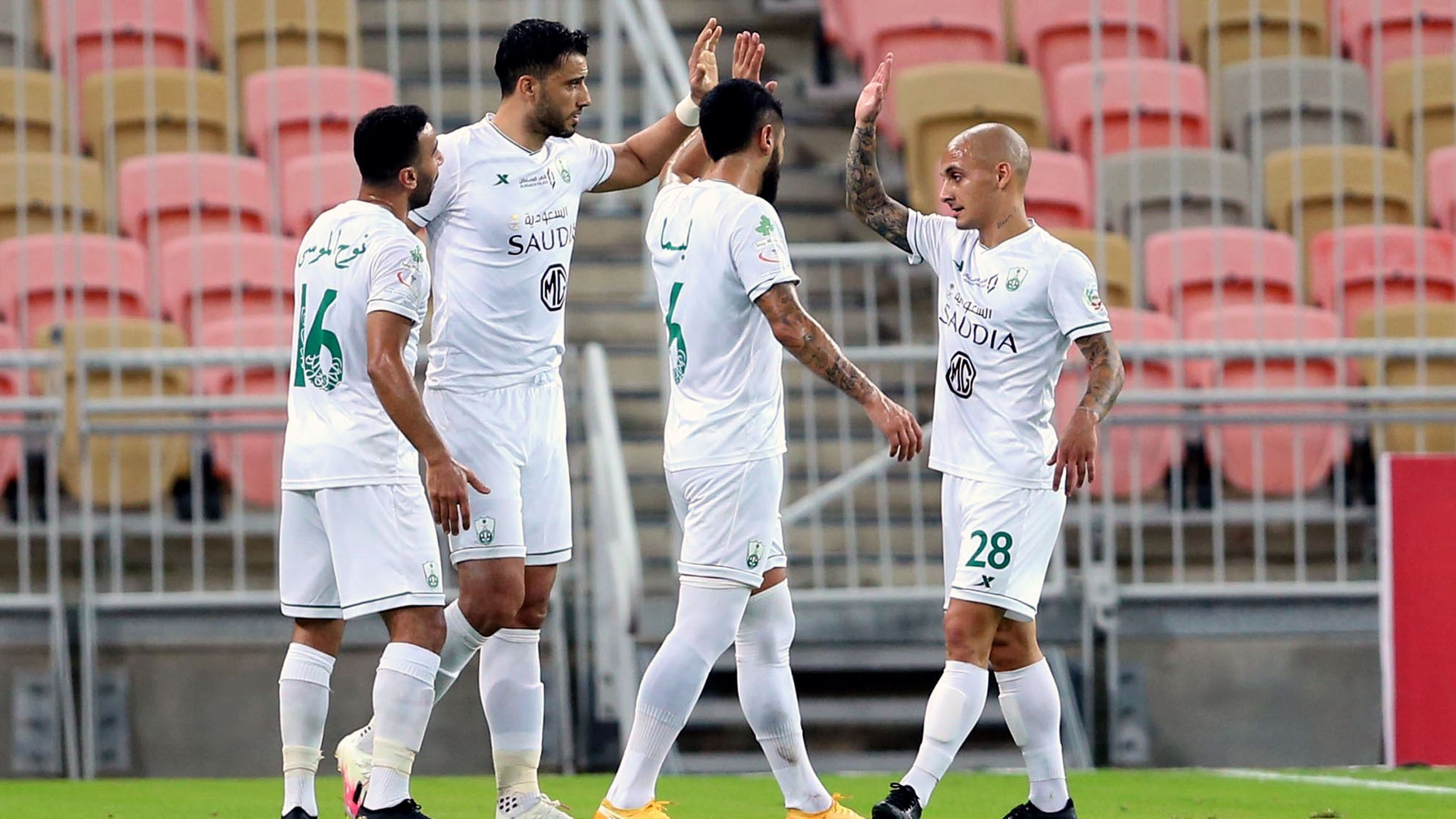 Omar Al-Soma Alexandru Mitrita  Al Ahli Al Faisaly Saudi Professional League 29 November 2020