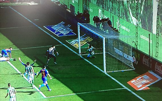 Barcelona Betis gol anulado