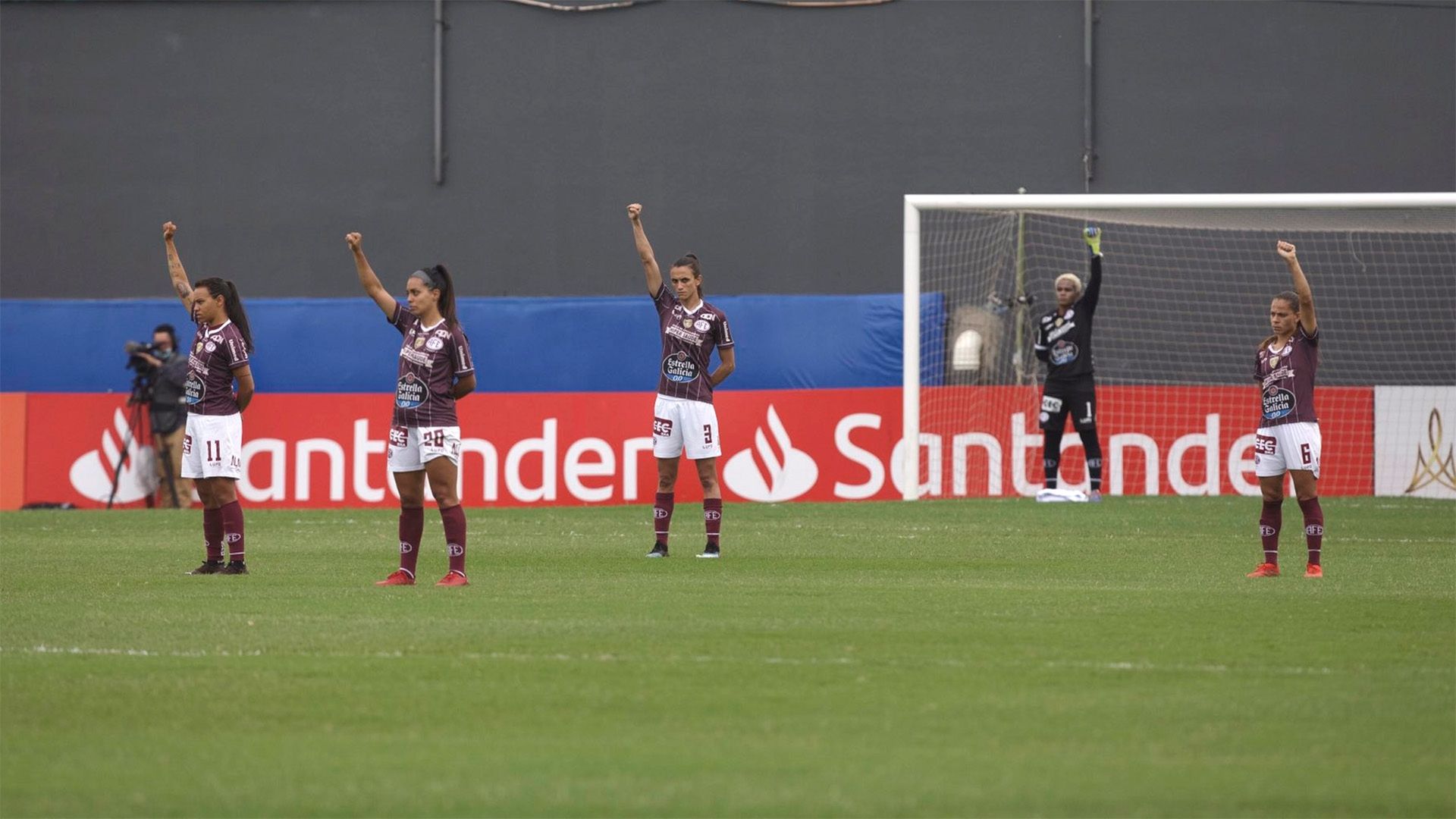 Protesto contra o racismo, Ferroviária x Nacional, Libertadores feminina 2021