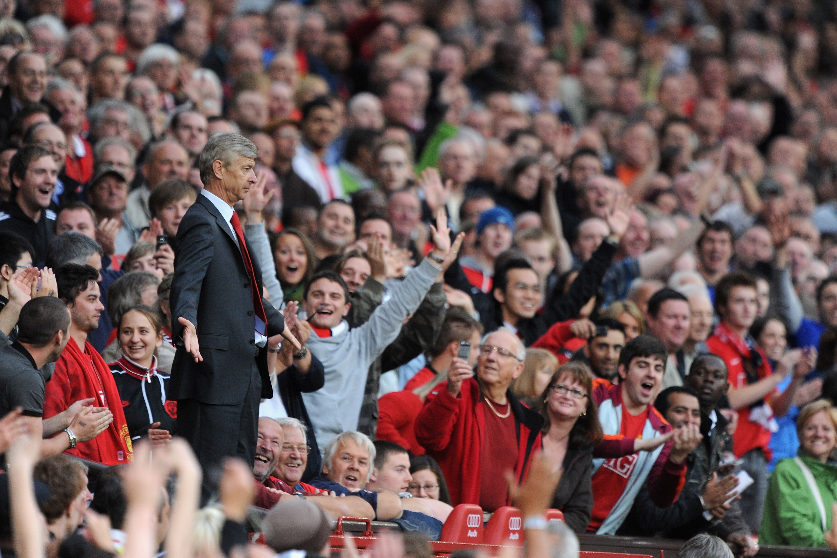 Arsene Wenger Manchester United Arsenal Old Trafford 2009