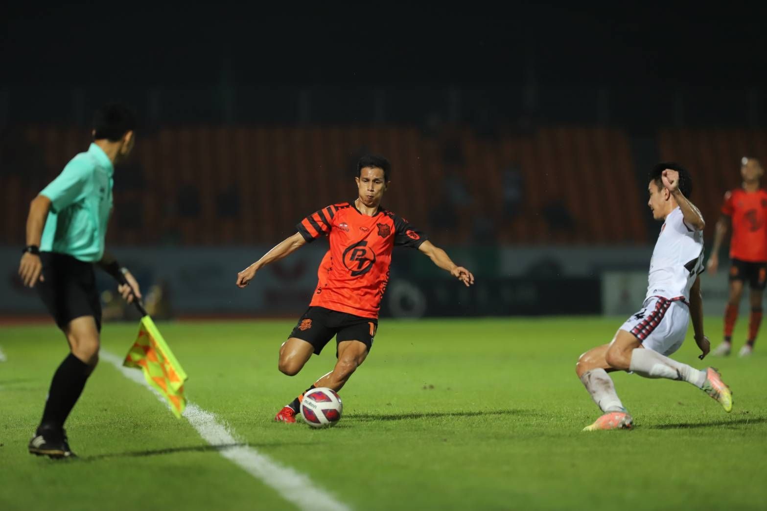 อภิชาติ เด็นหมาน