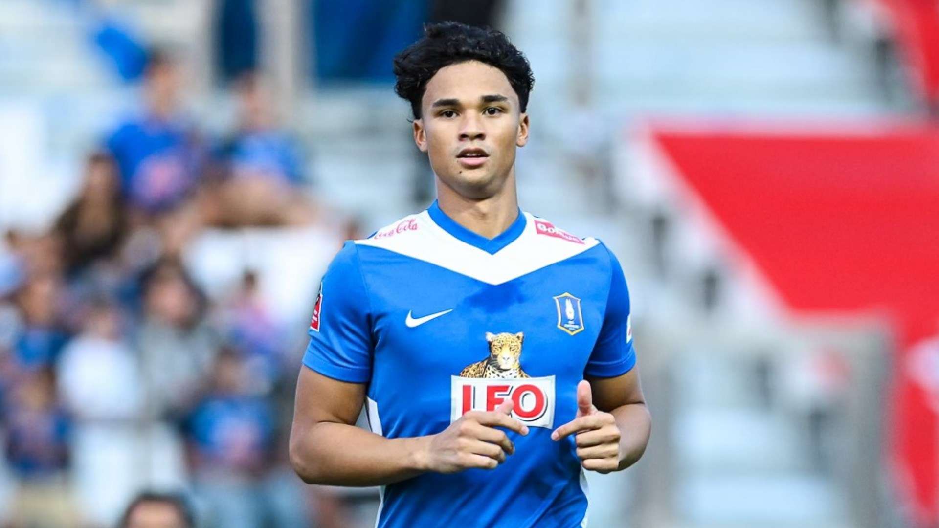 อิคซาน ฟานดี้