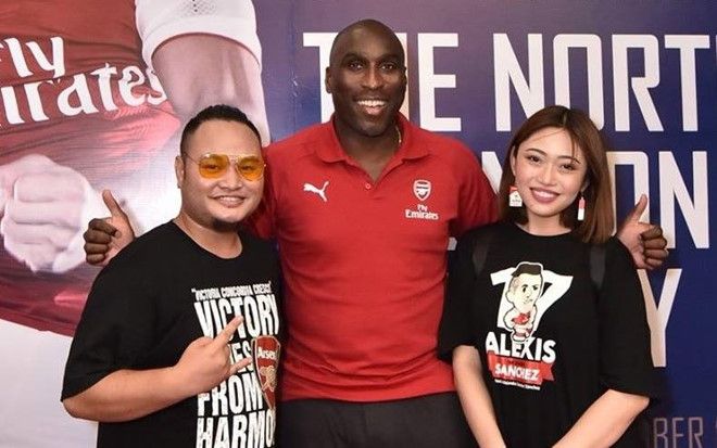 Vinh Râu Lương Minh Trang Arsenal.