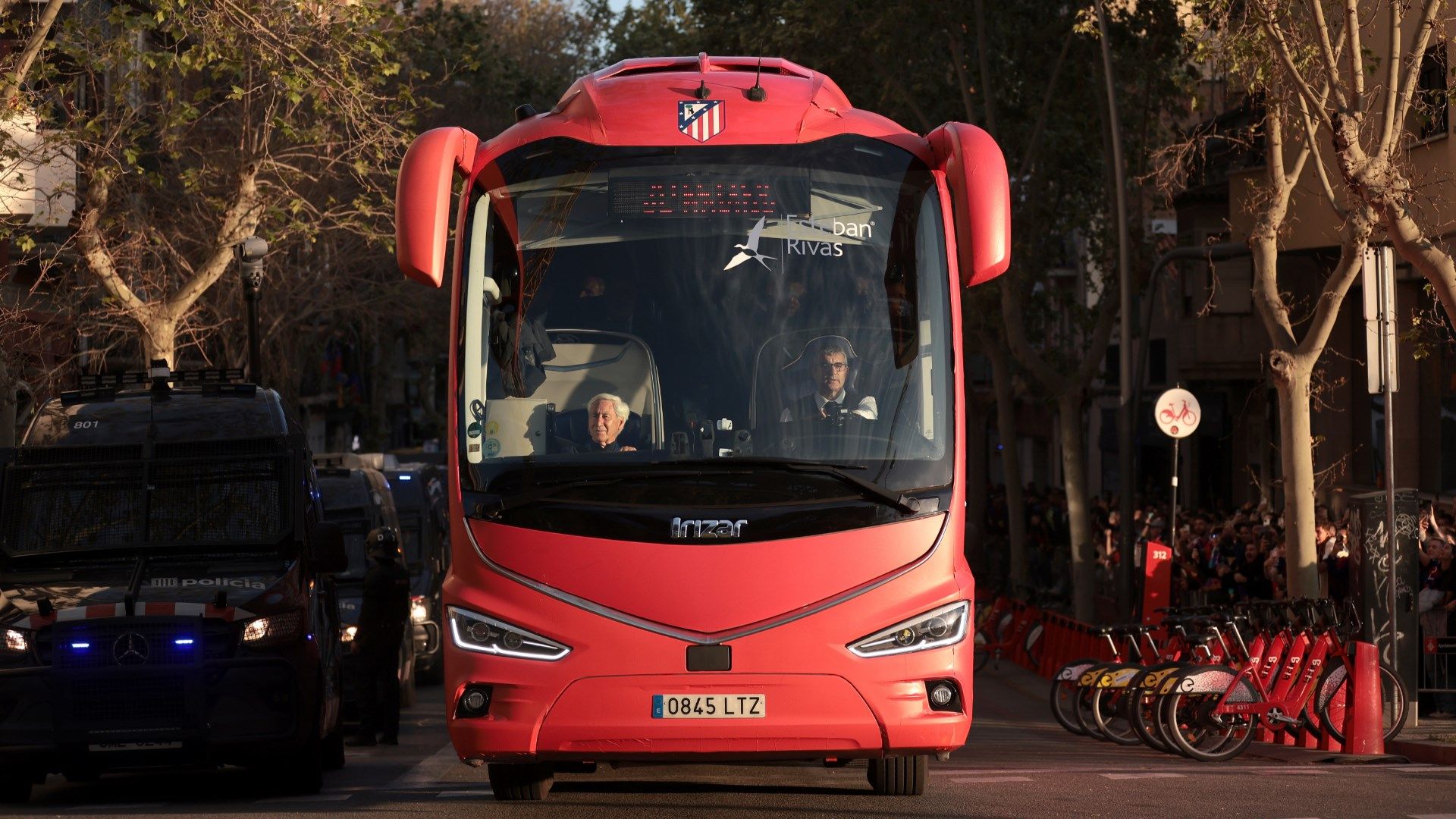 Atletico Madrid bus 2026