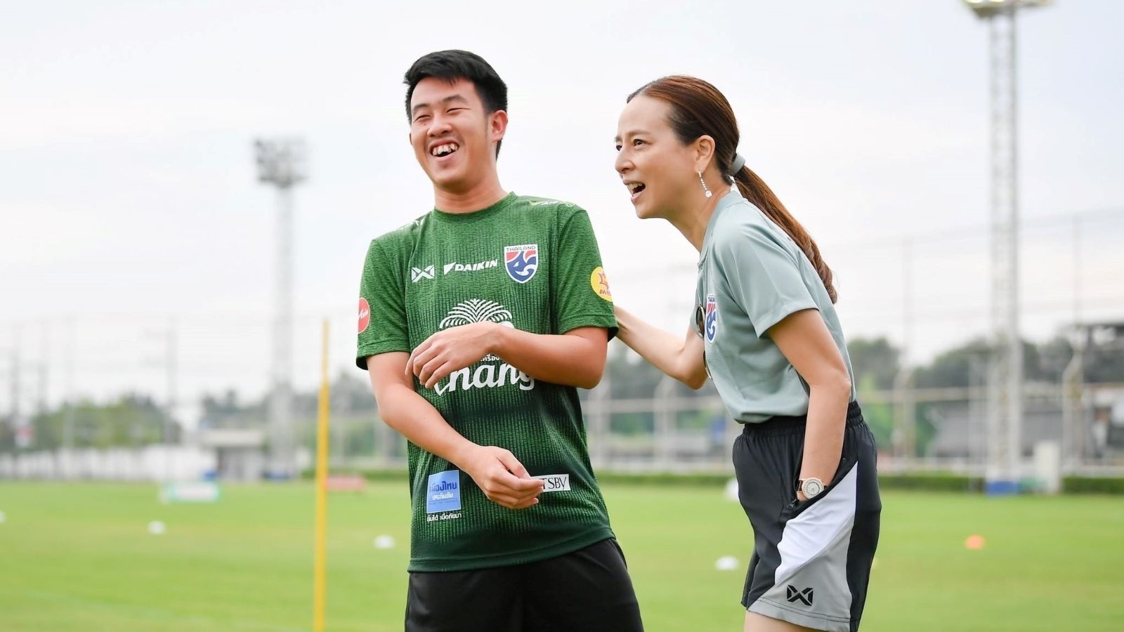 นวลพรรณ ล่ำซำ