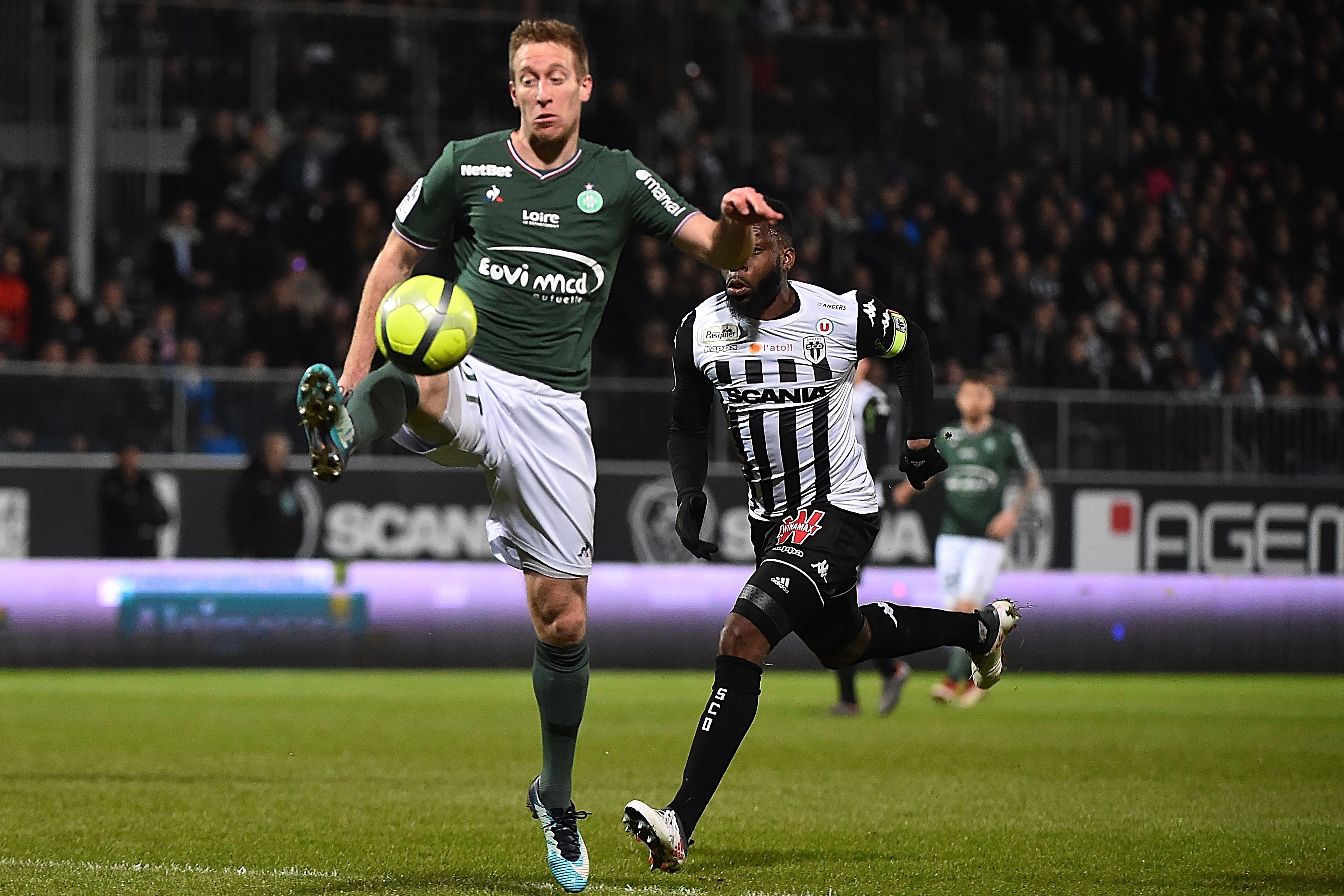 Robert Beric Angers Saint-Etienne