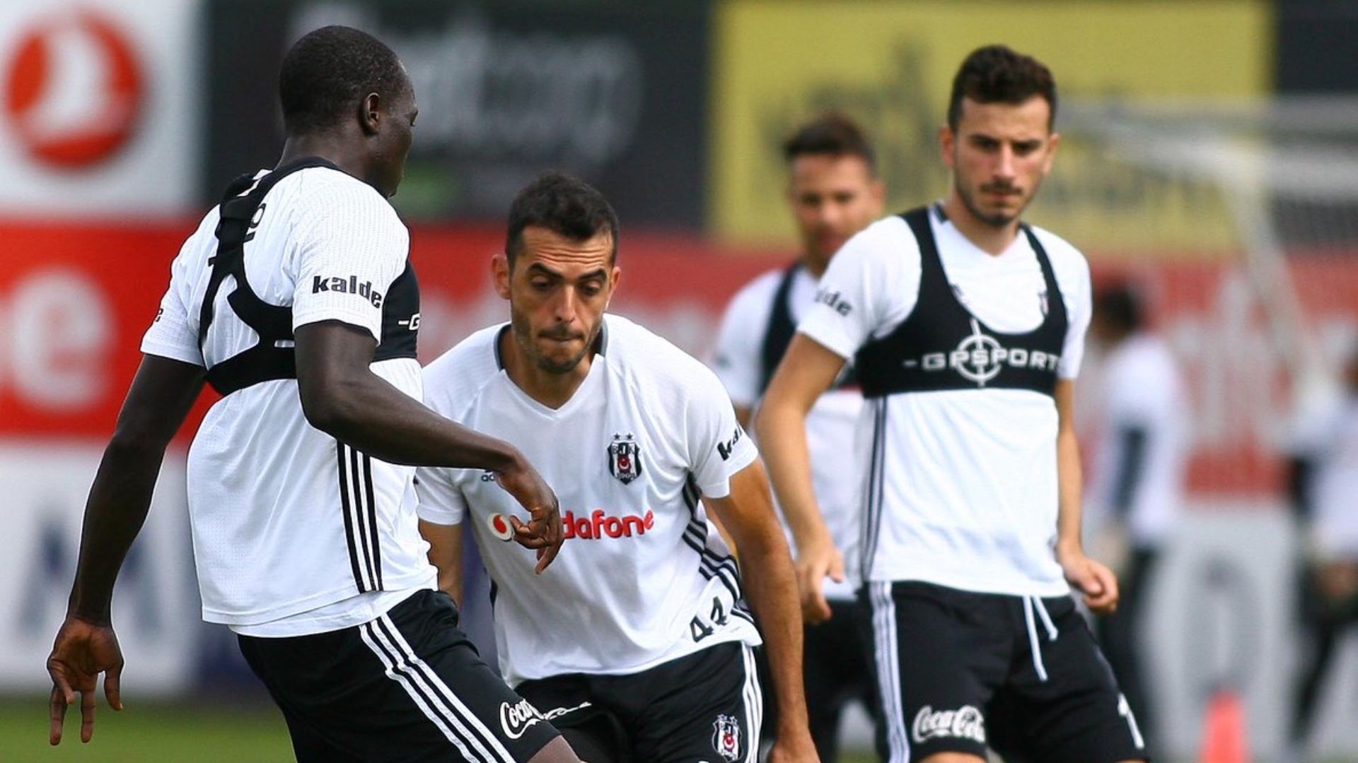 Vincent Aboubakar Rhodolfo Oguzhan Ozyakup Besiktas training