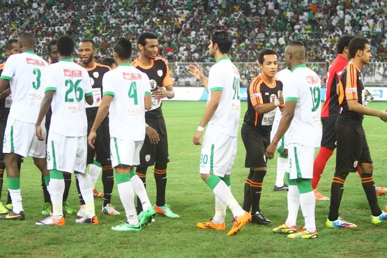 الأهلي والشباب