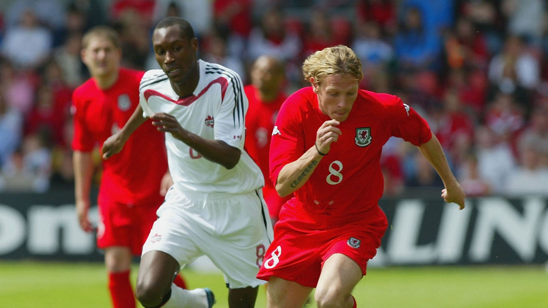 Atiba Hutchinson Canada 2004