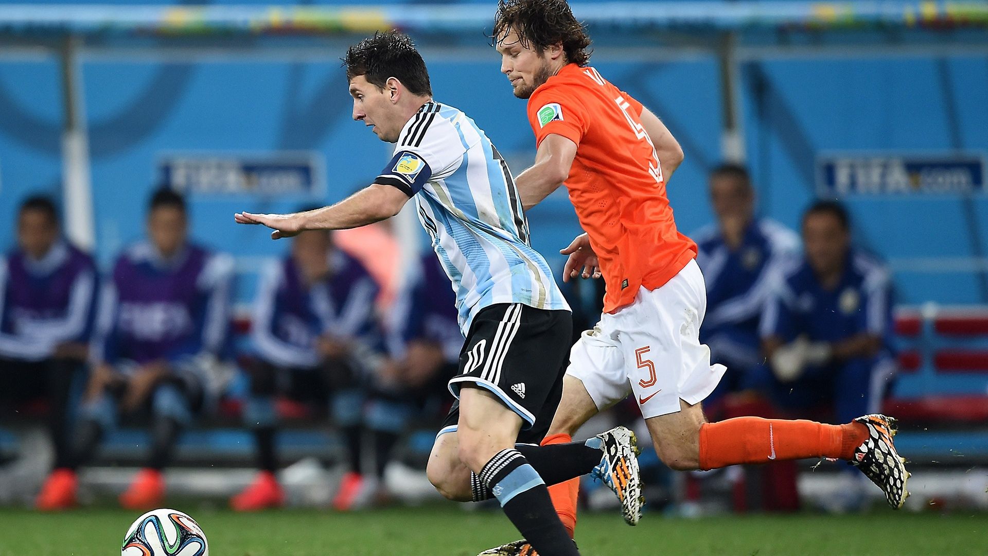 Lionel Messi Daley Blind Argentina Paises Bajos Mundial Brasil 2014
