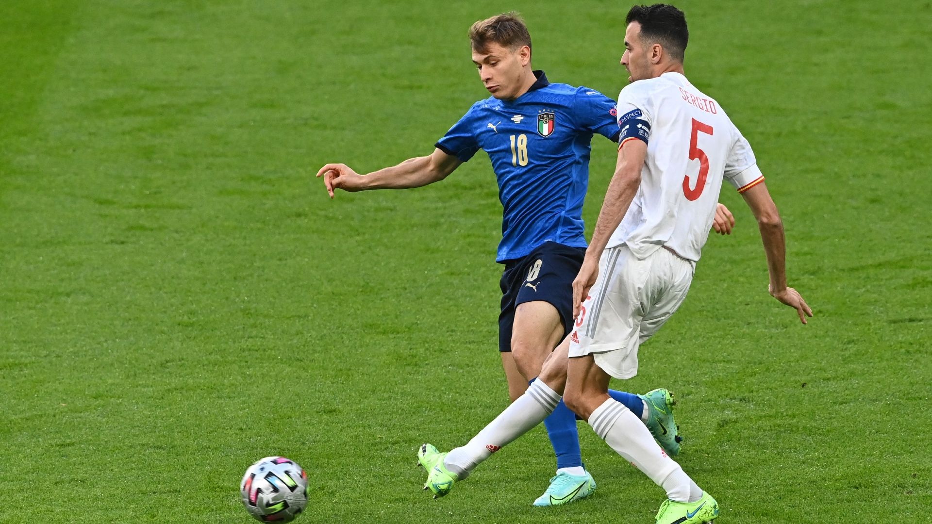 Nicolo Barella Italy Sergio Busquets Spain Euro 2020