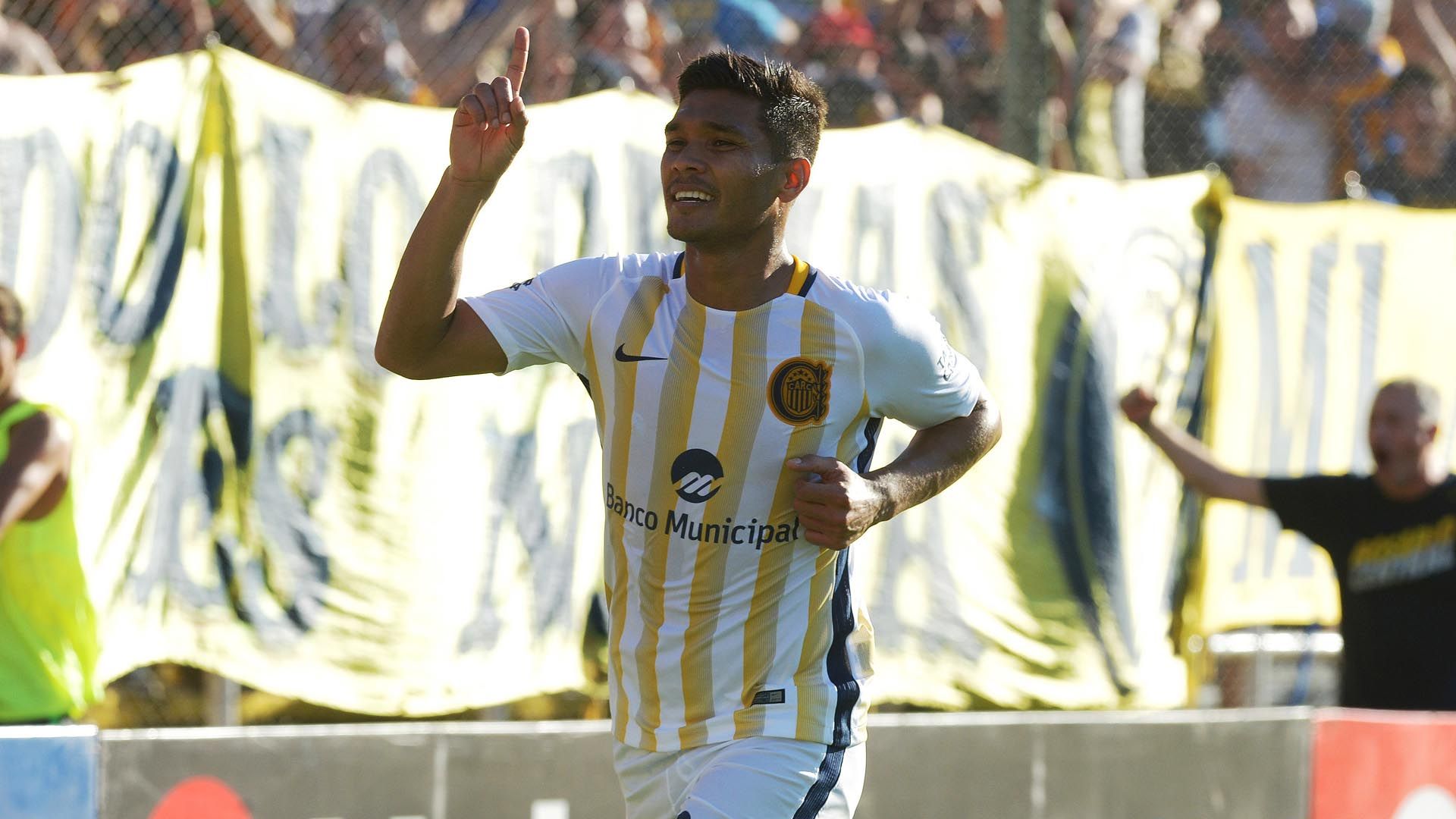 Rosario Central Tigre Teo Gutierrez 250317