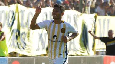 Rosario Central Tigre Teo Gutierrez 250317