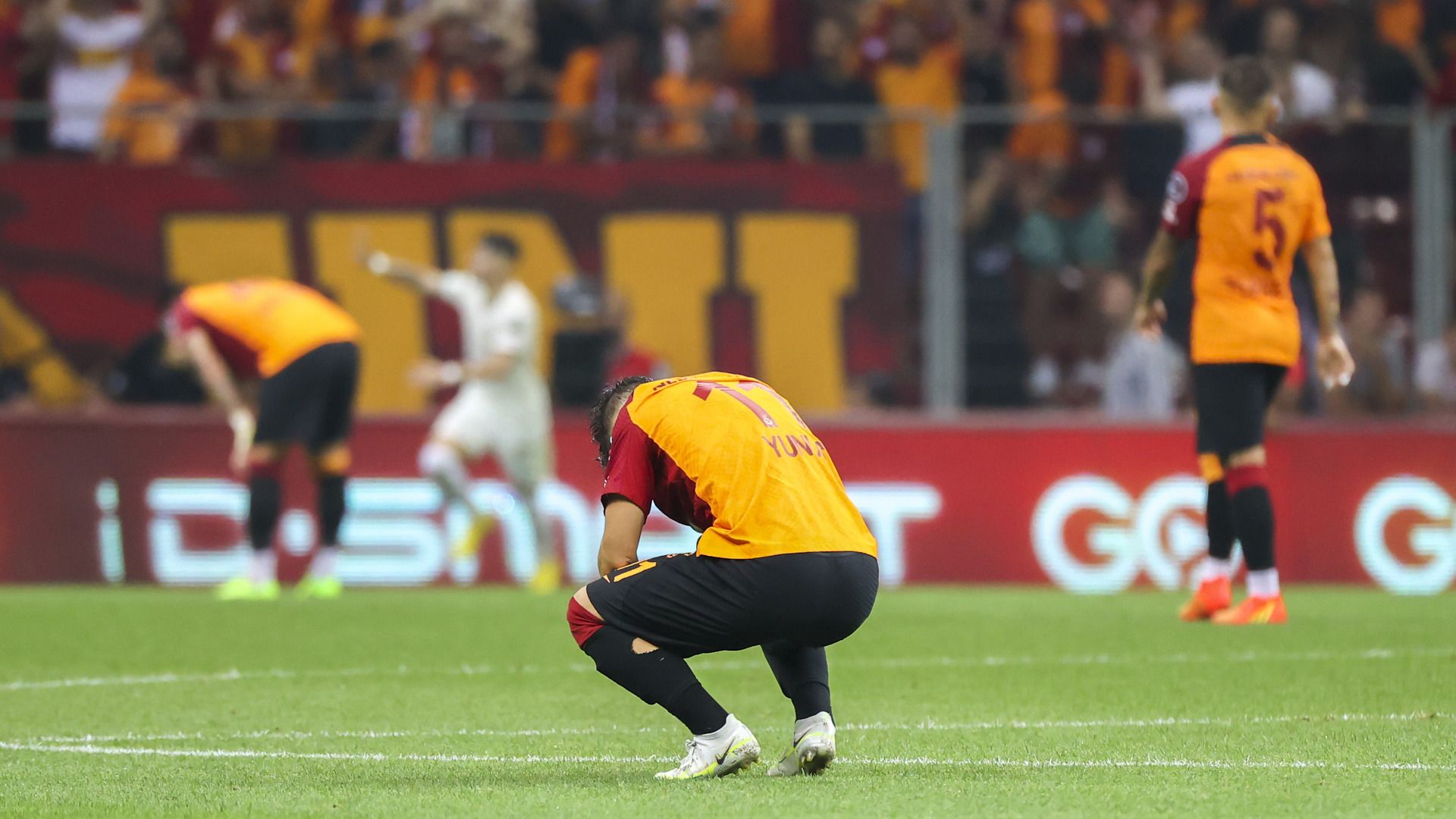 Galatasaray v Bitexen Giresunspor - Turkish Super Lig