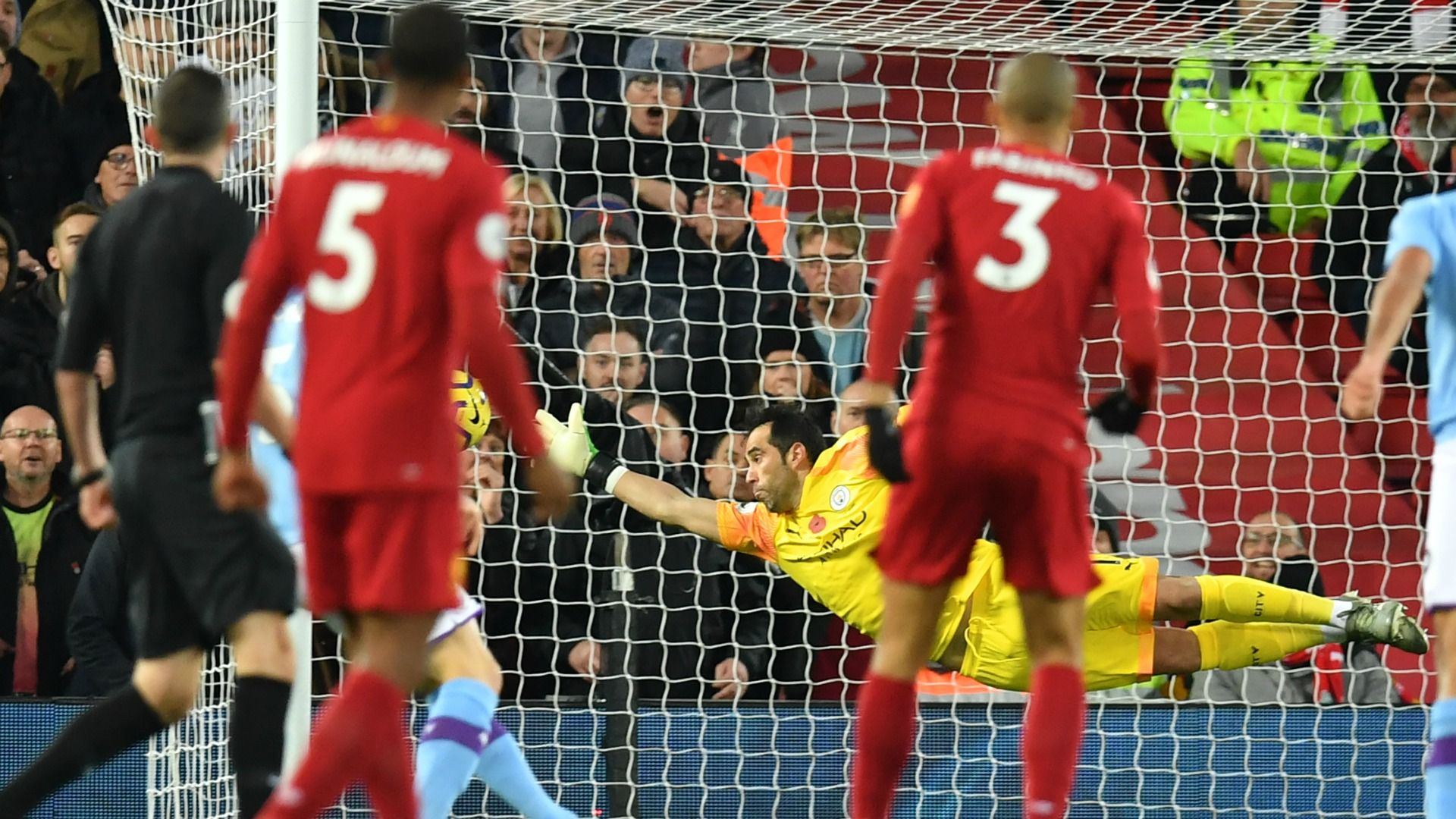 Claudio Bravo - Liverpool