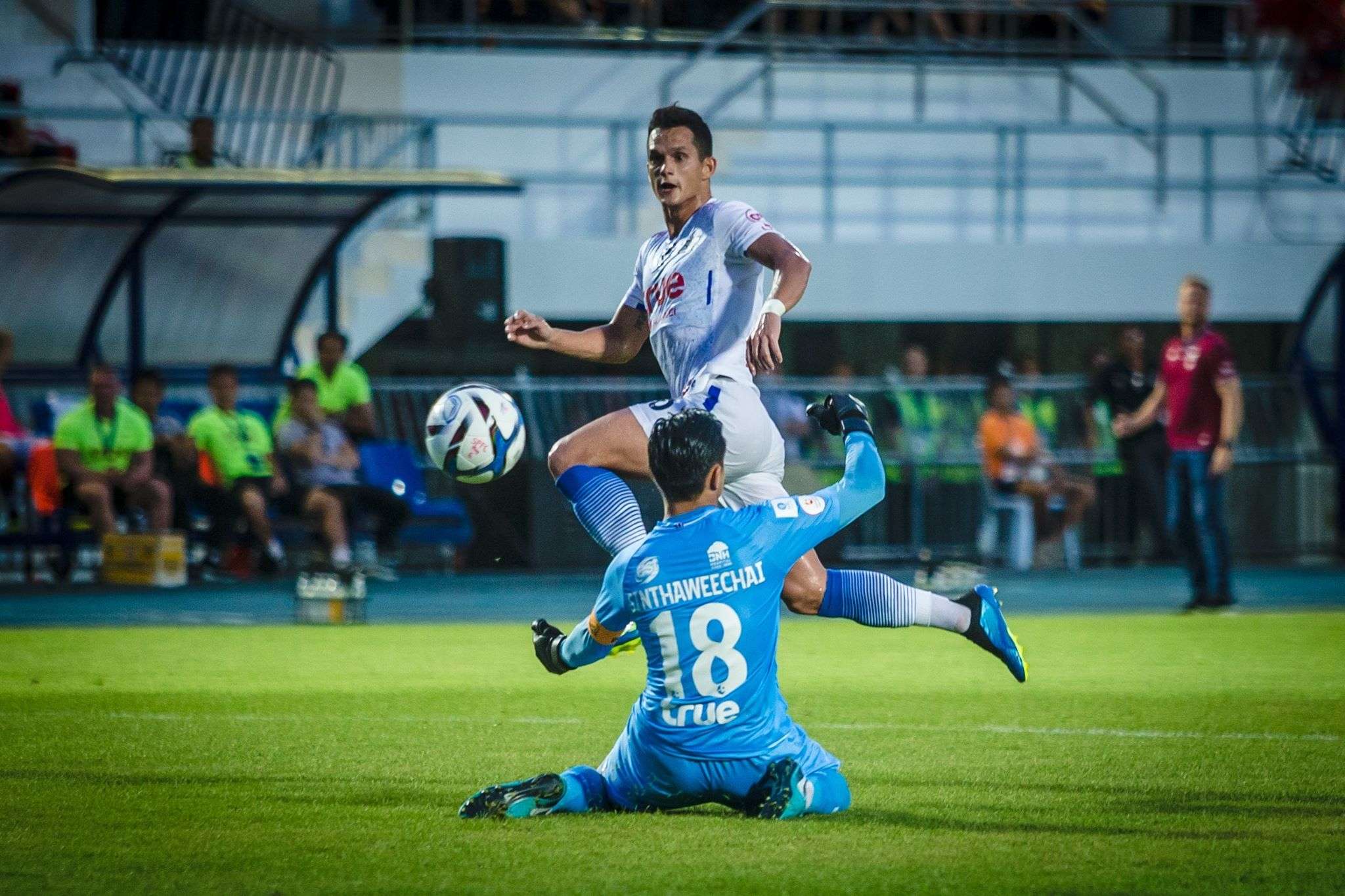 มิก้า ชูนวลศรี