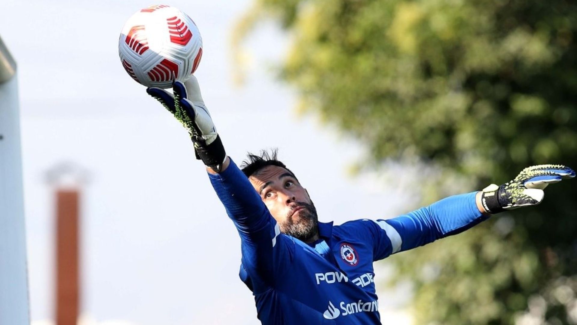 Claudio Bravo práctica de Chile 240321
