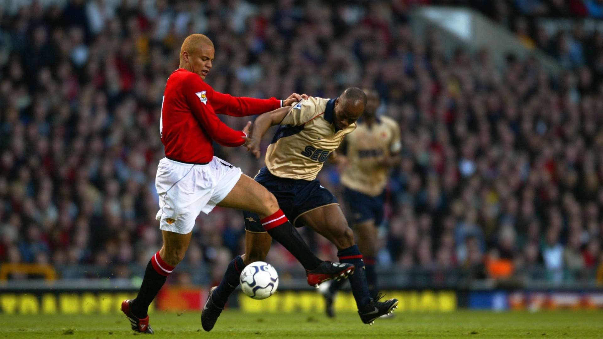 Wes Brown Sylvain Wiltord Manchester United Arsenal