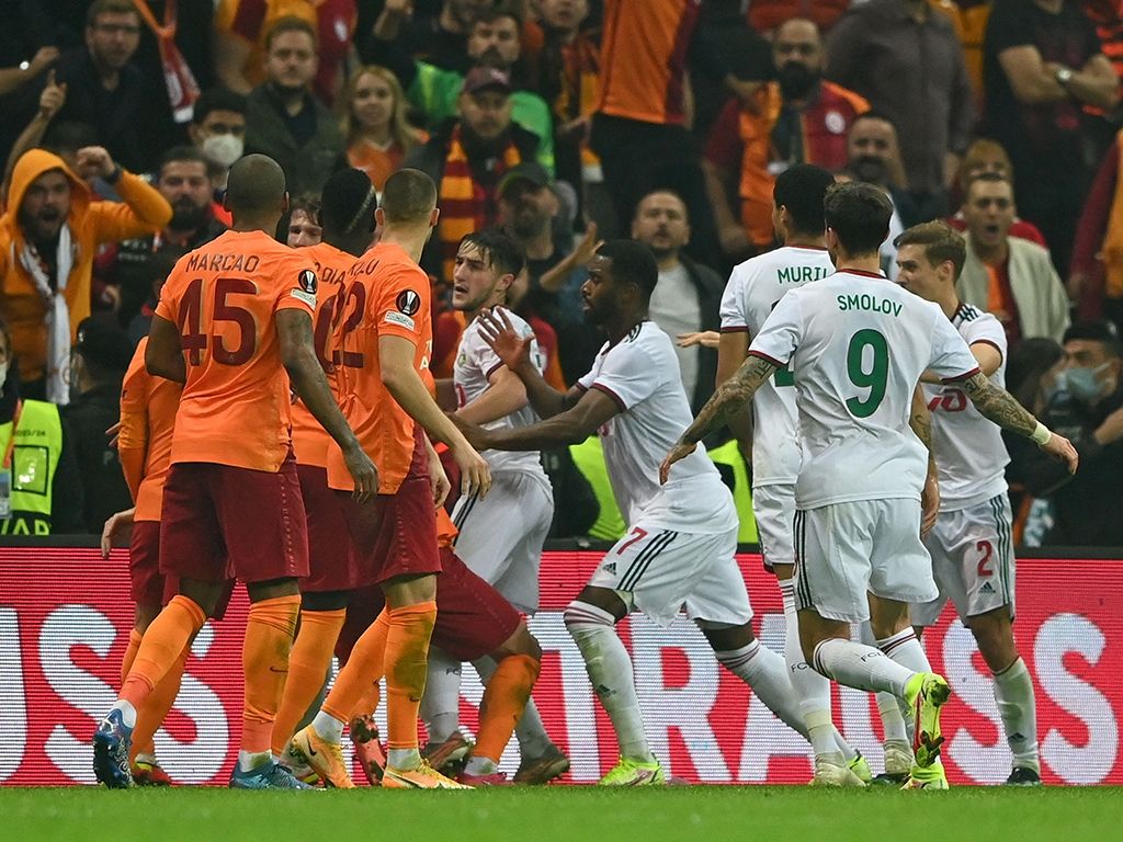 갈라타사라이 crop