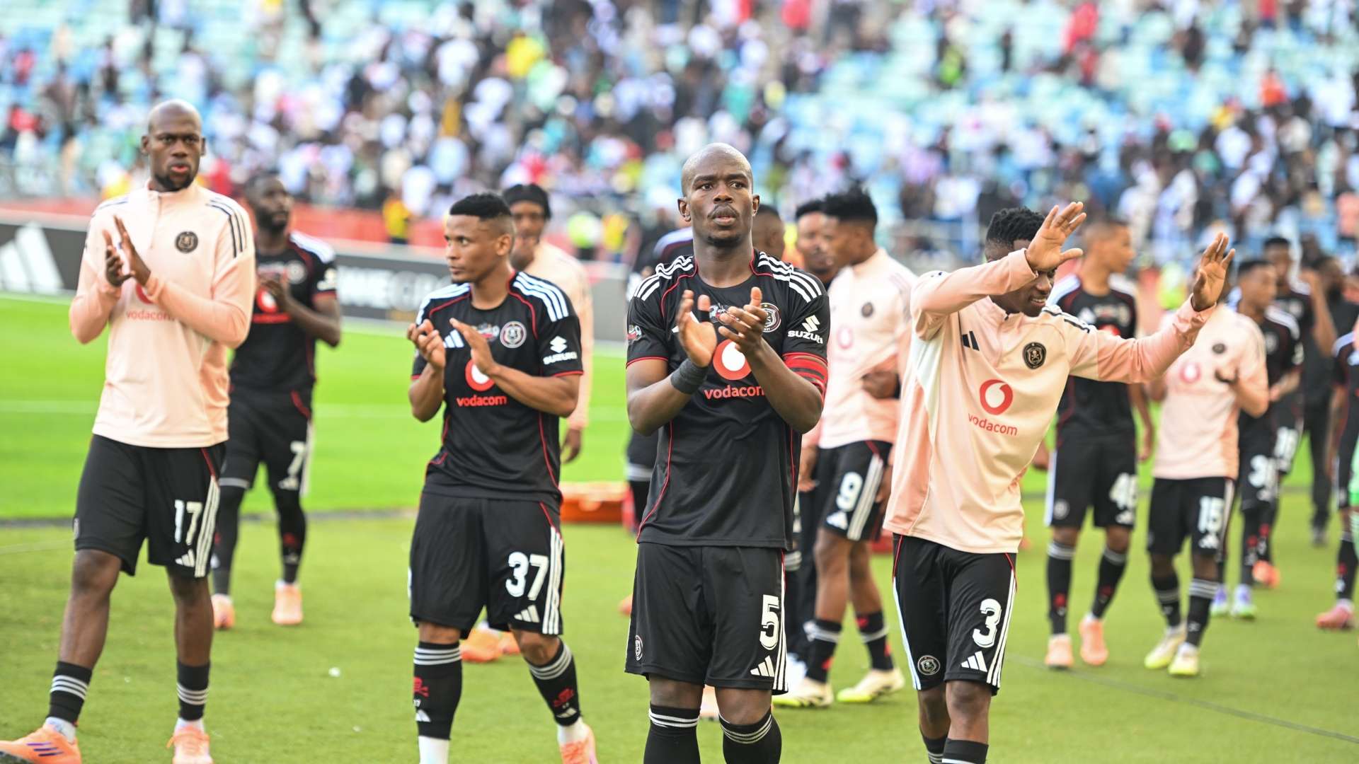 Nkosinathi Sibisi, Orlando Pirates