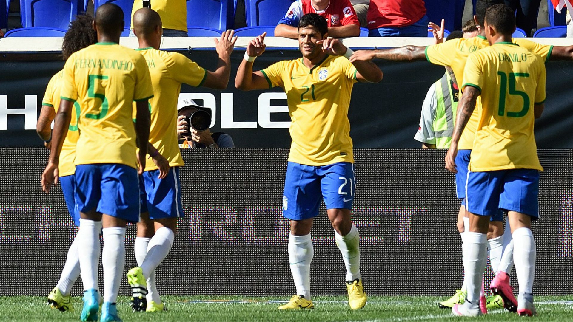 Hulk Brazil Costa Rica Friendly 05092015