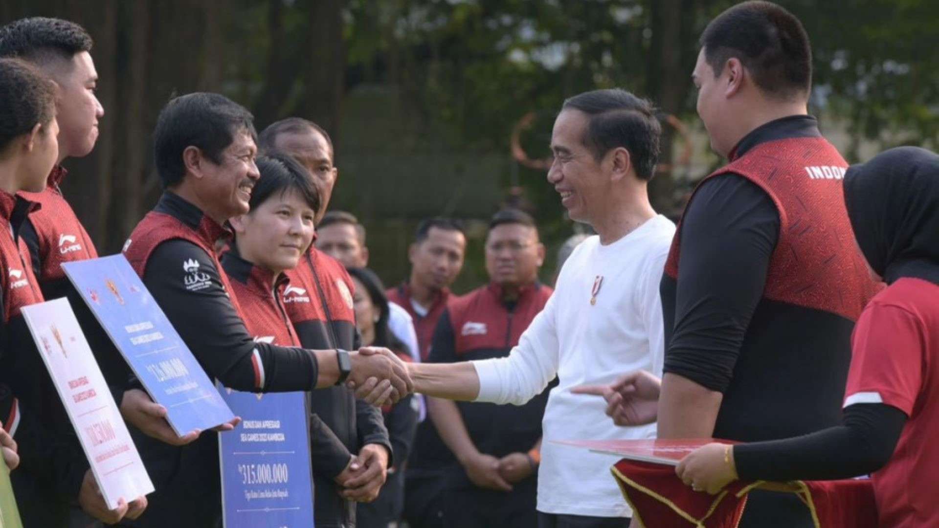 Joko Widodo & Indra Sjafri - Timnas Indonesia U-23