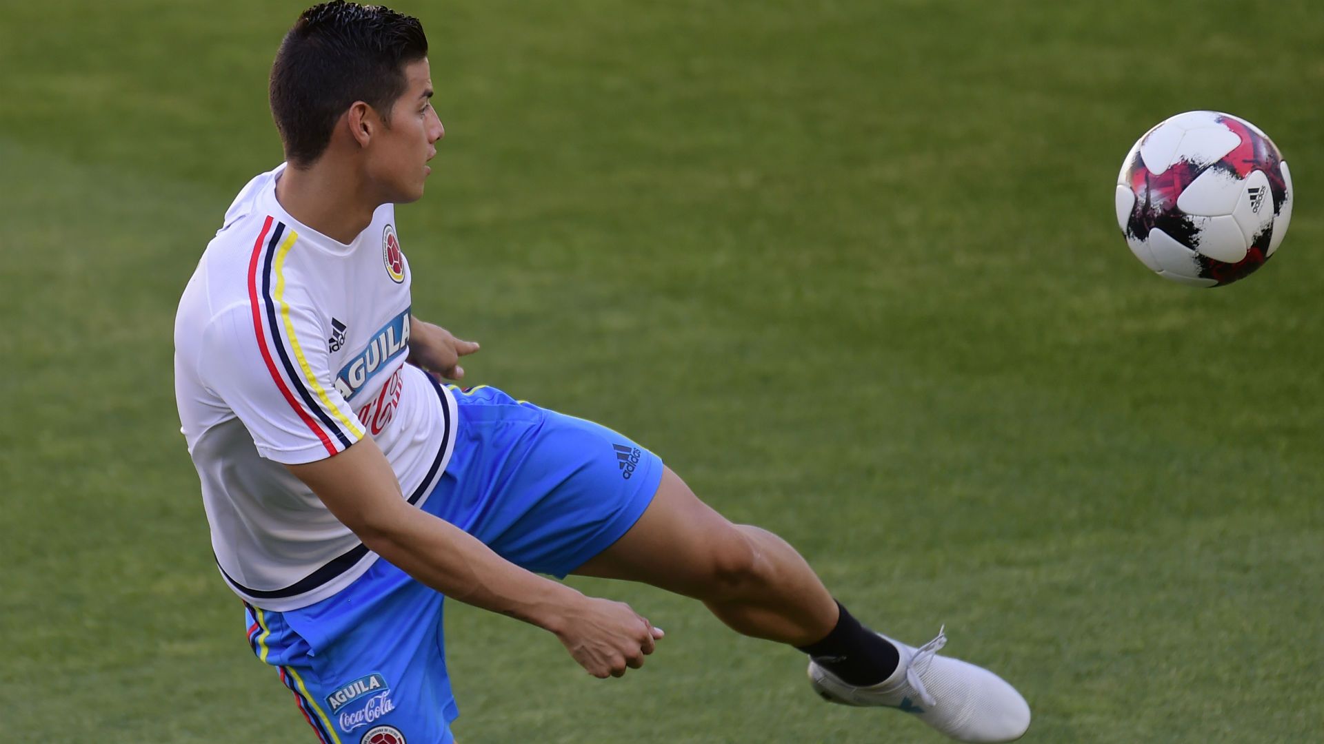 James Rodríguez Selección Colombia ante España 2017