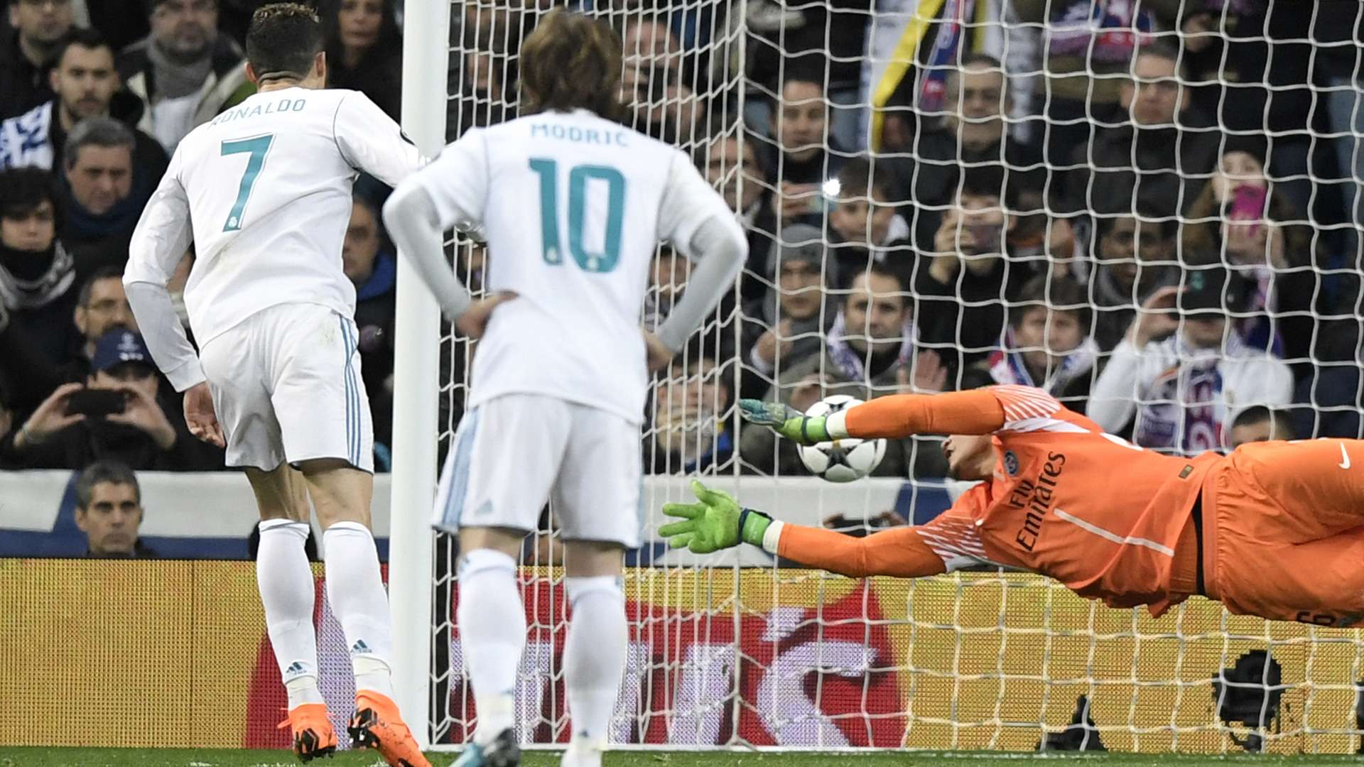 Cristiano Ronaldo Real Madrid Champions League PSG Penalty 0218