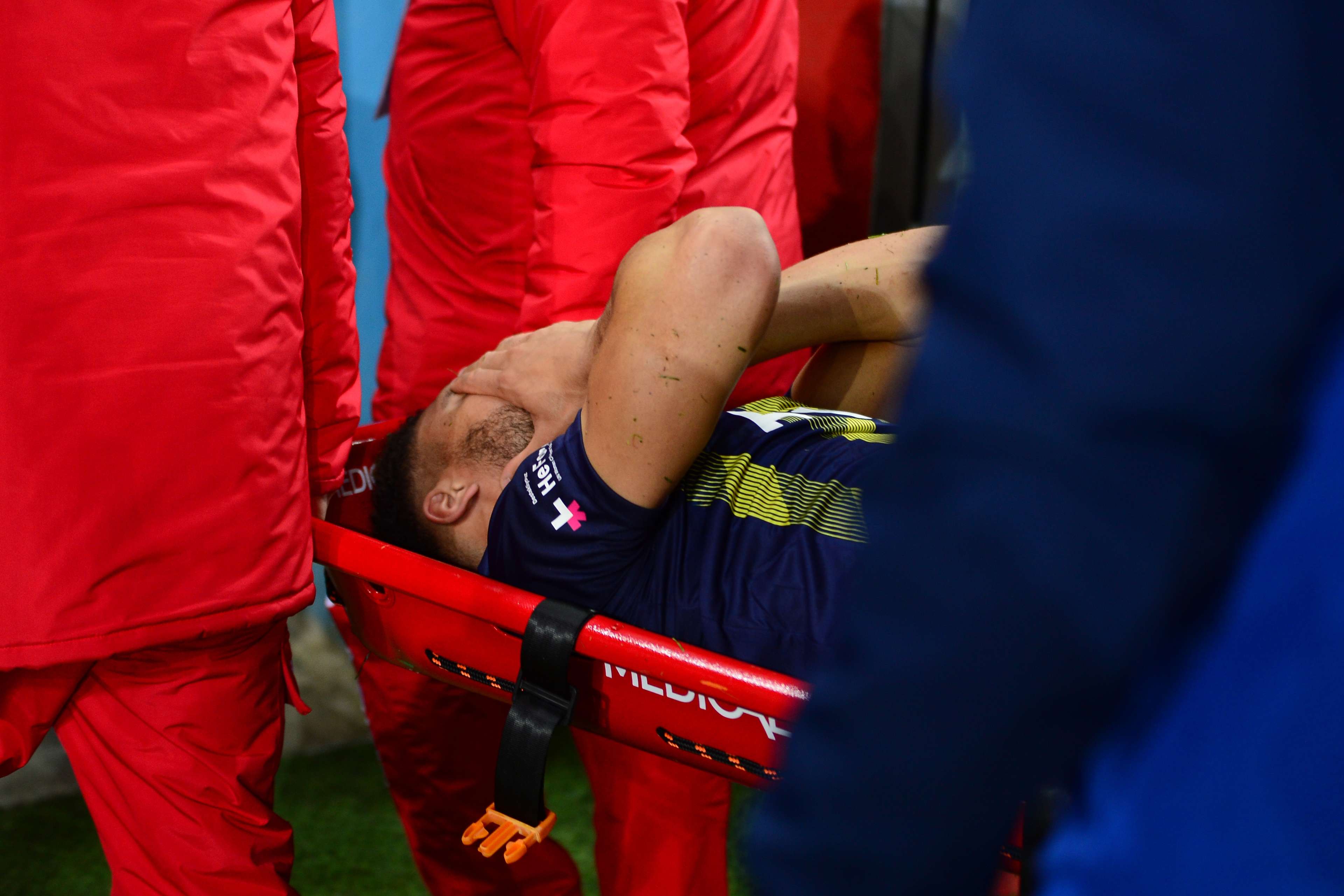 Trabzonspor v Fenerbahce, Simon Falette injury 03032020