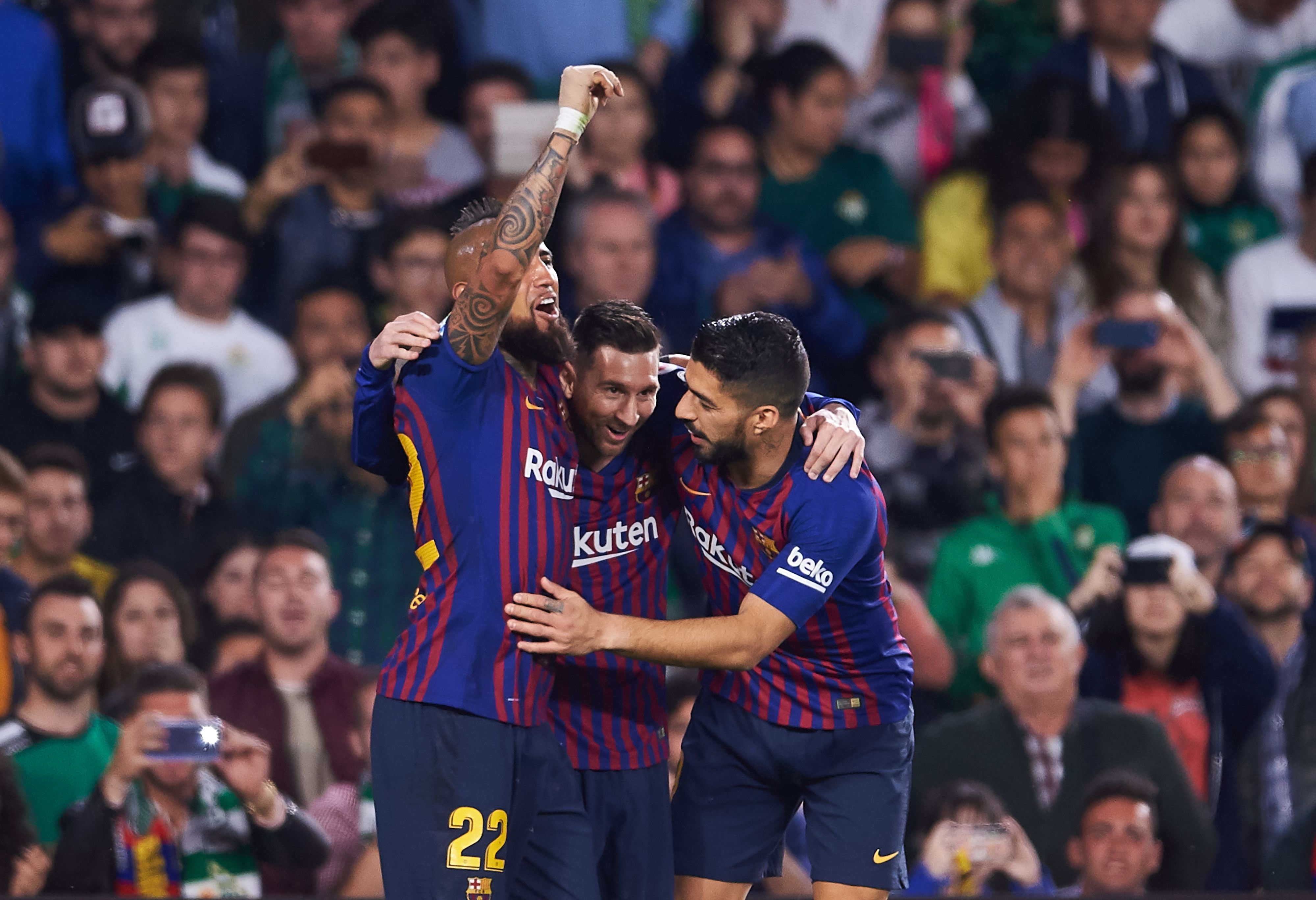 Messi Luis Suárez Arturo Vidal Real Betis Barcelona LaLiga