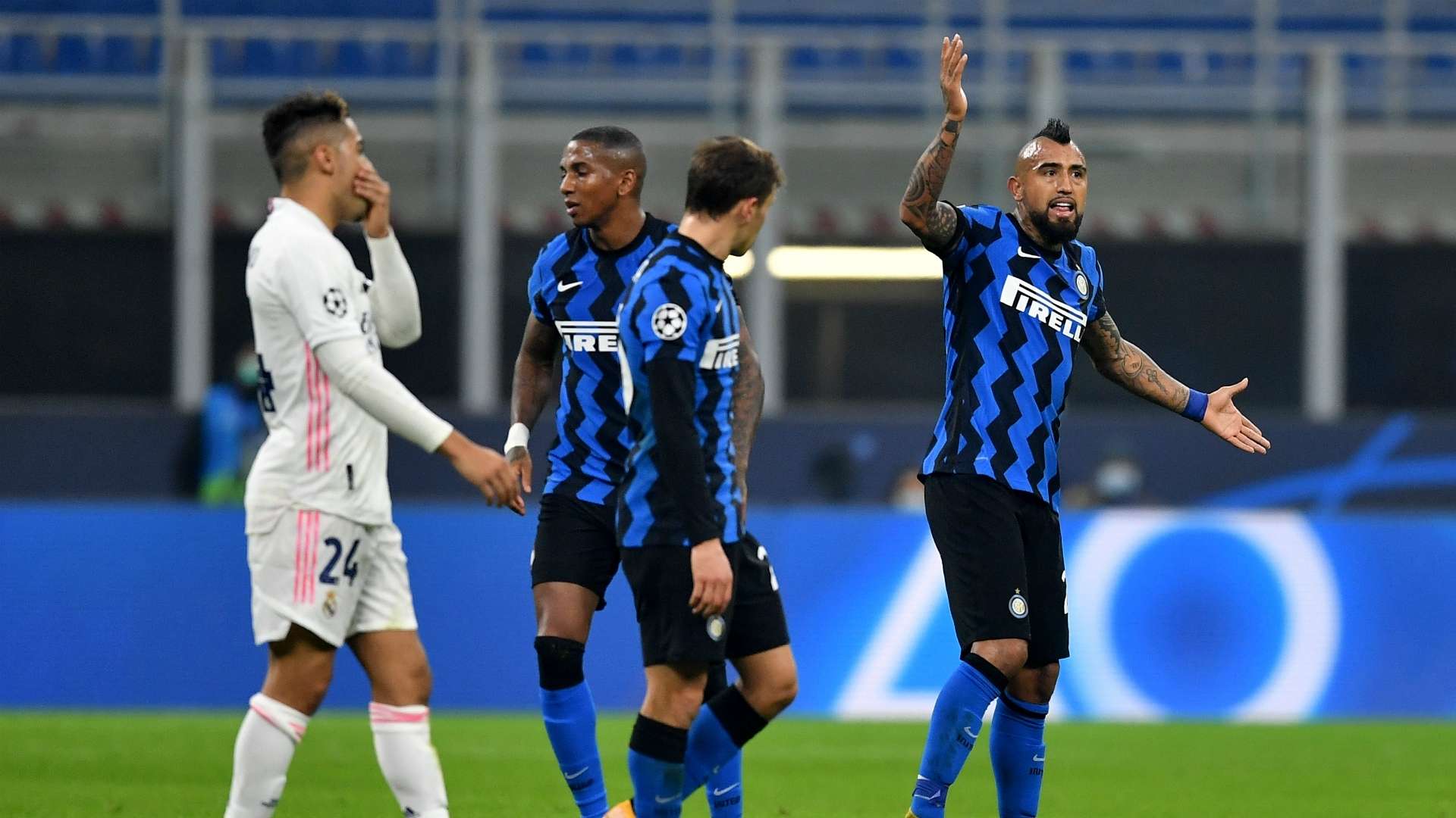 Arturo Vidal Inter Real Madrid 25112020