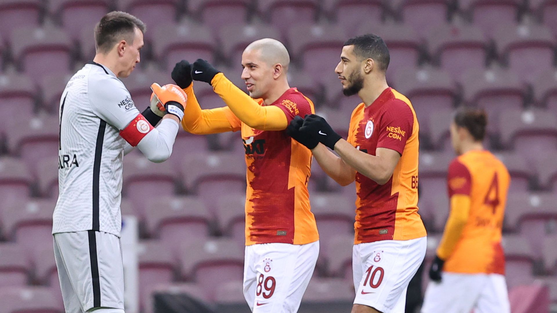 sofiane feghouli galatasaray 27022021