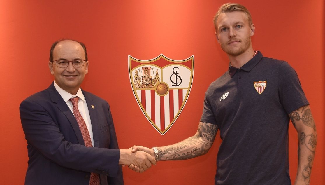 Simon Kjaer Sevilla FC