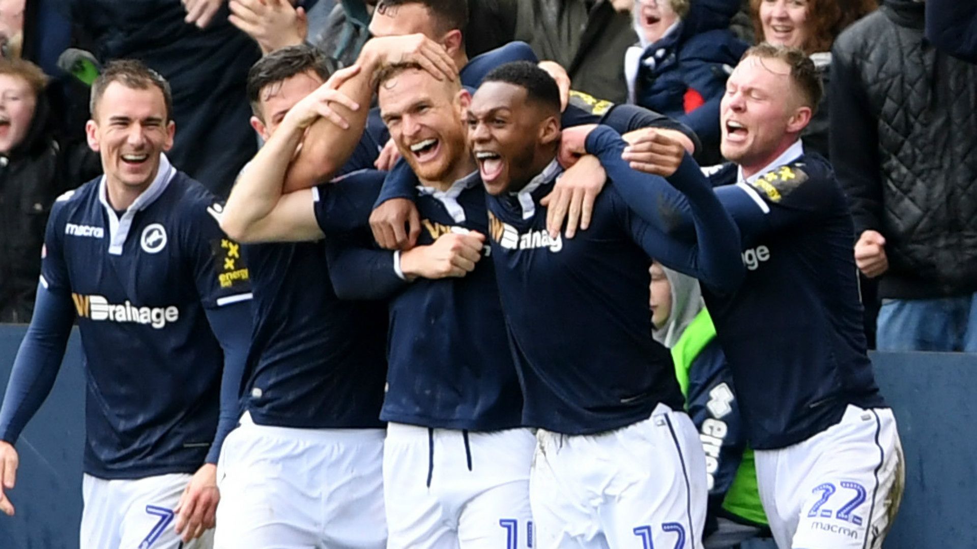 Millwall celebrate 2018-19