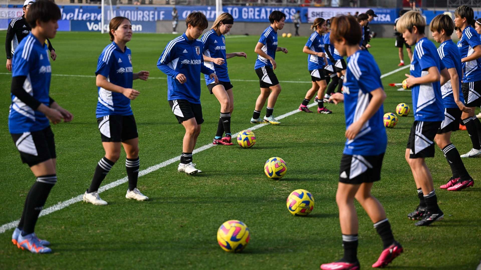 Japan Women warming up training