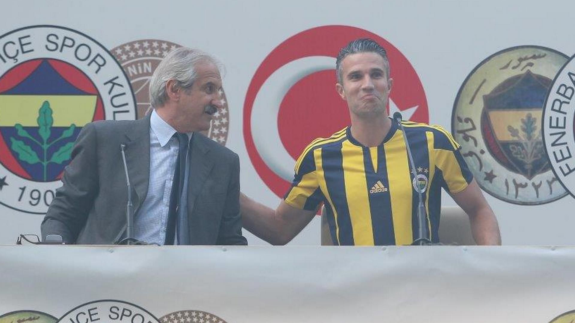 Giuliano Terraneo Robin van Persie Fenerbahce