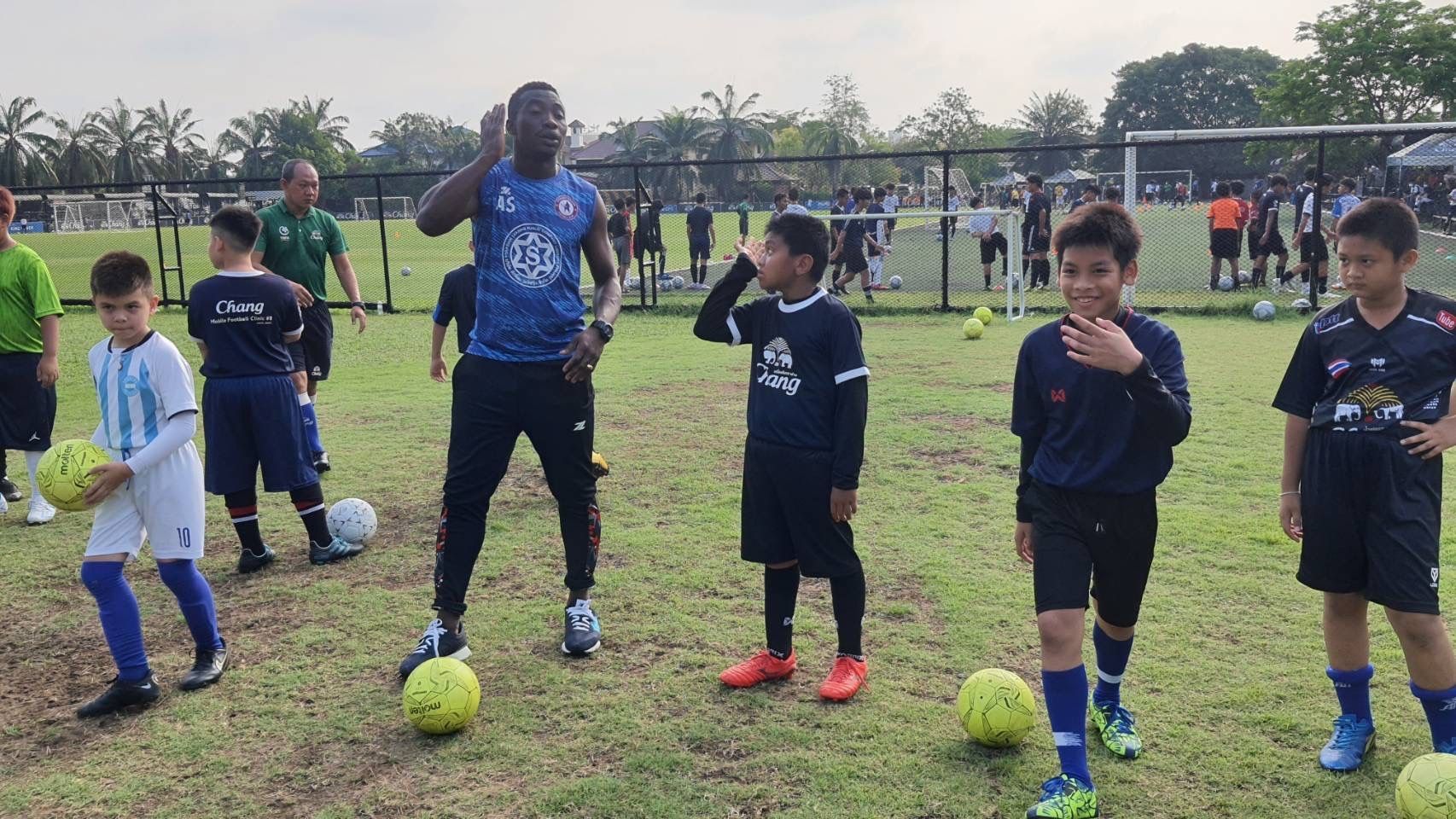 ช้าง x อุตรดิตถ์-อัสสัมชัญ 3