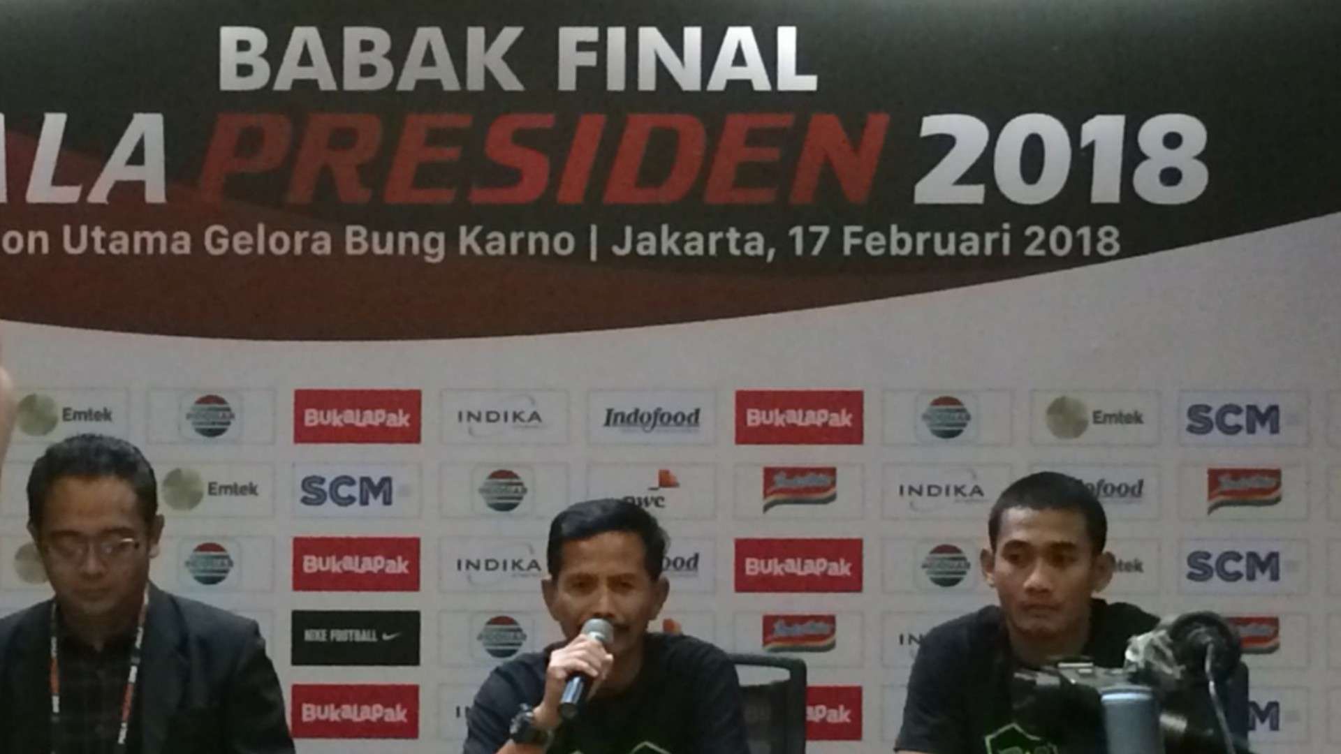 Jumpa pers Djadjang Nurdjaman & Legimin Raharjo - PSMS Medan