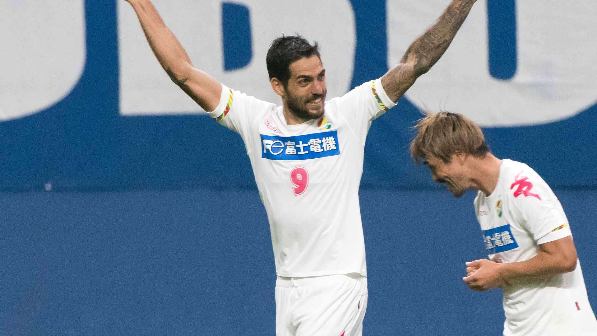 2017-10-28-chiba-Larrivey