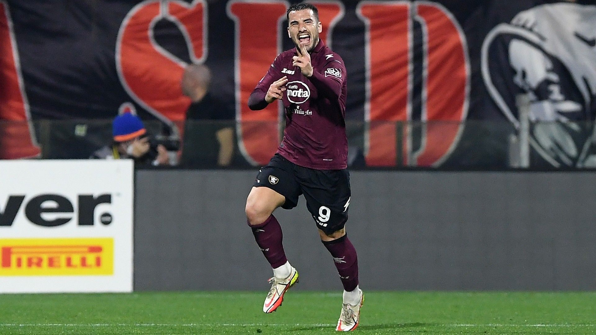 Bonazzoli Salernitana Milan Serie A