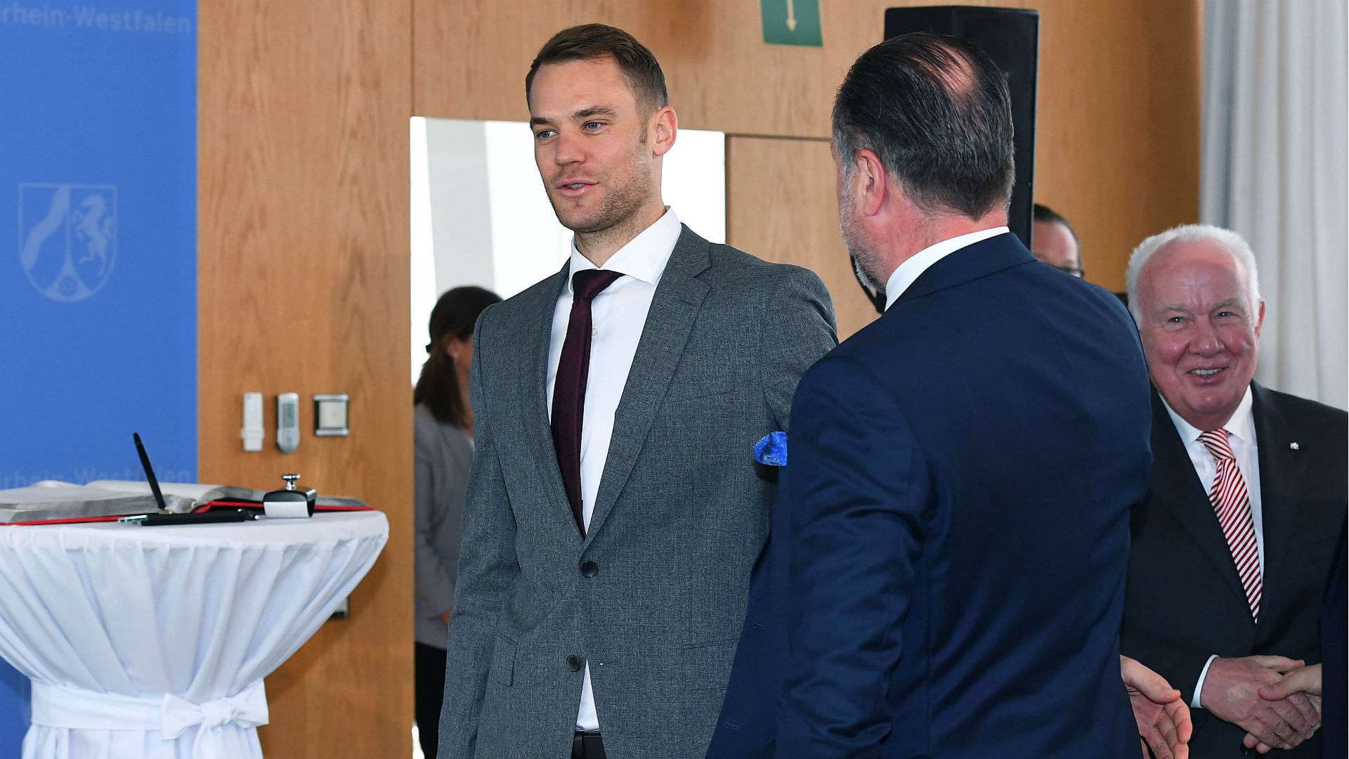 GER ONLY Manuel Neuer Clemens Tönnies 2019