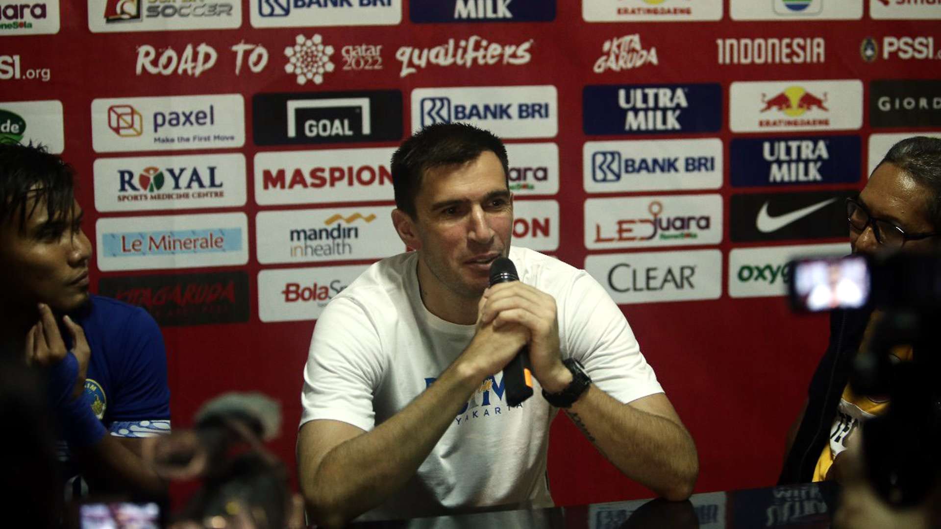 Vladimir Vujovic - Pelatih PSIM Yogyakarta