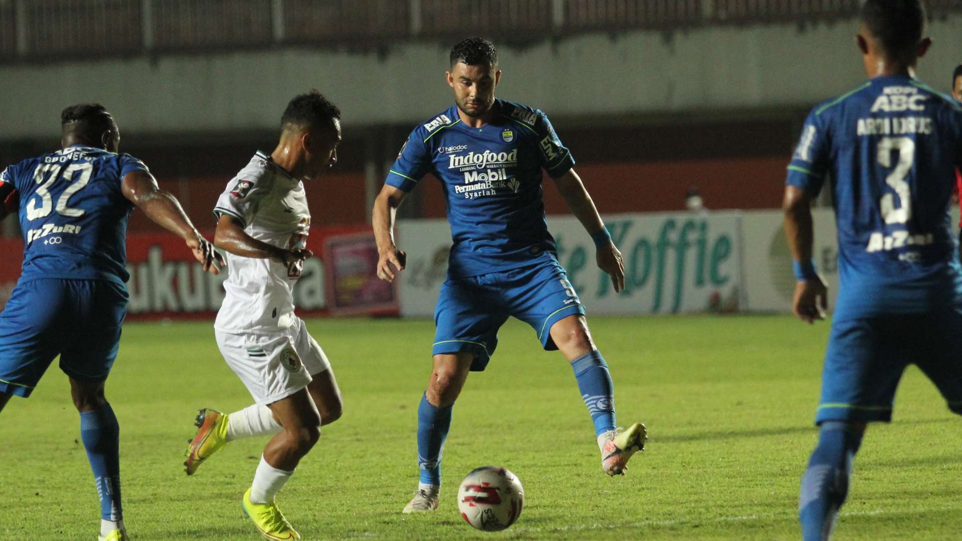 Persib Bandung - PS Sleman Semi-Final Piala Menpora Leg 1