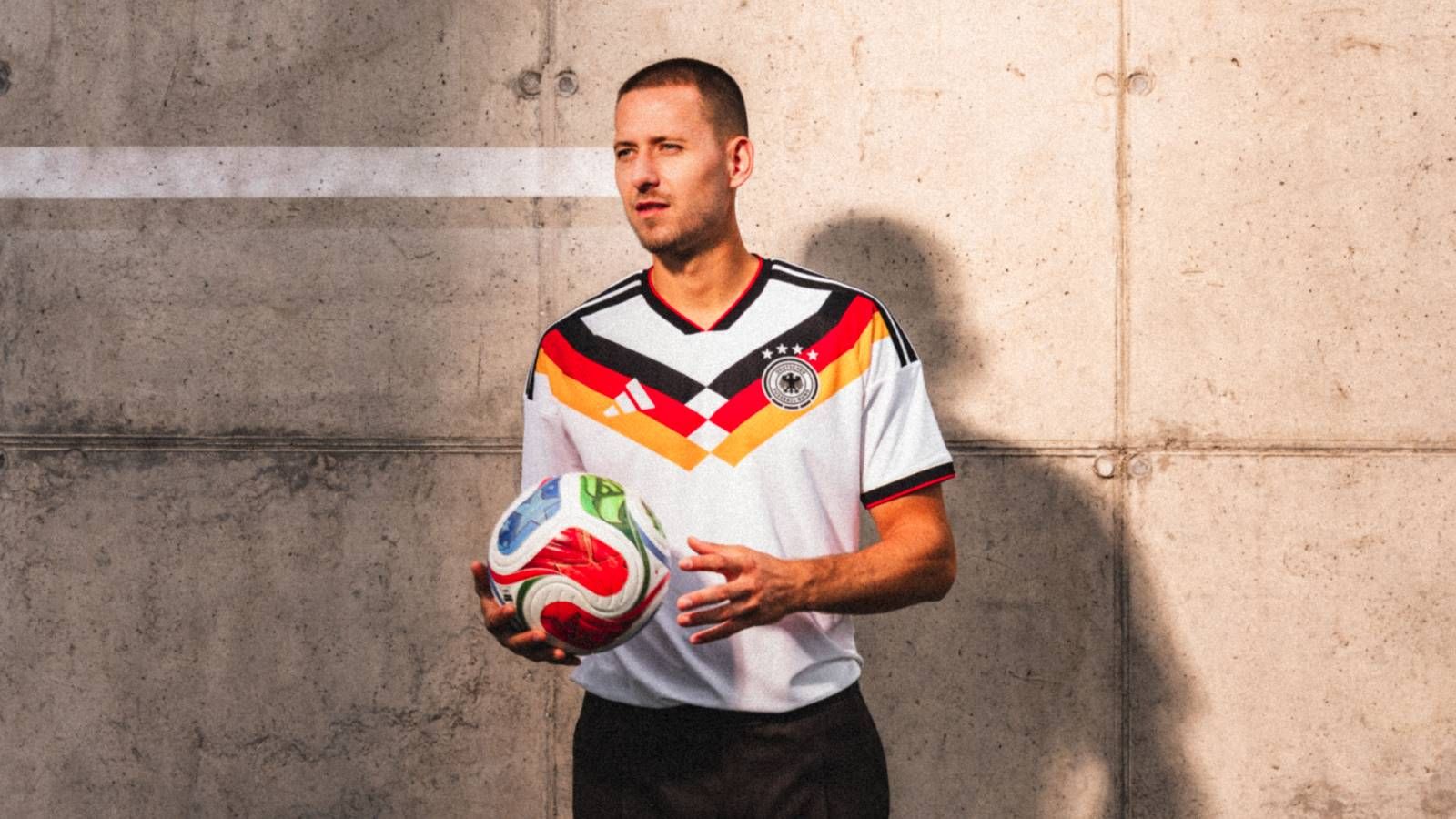 Waldemar Anton neues DFB-Trikot
